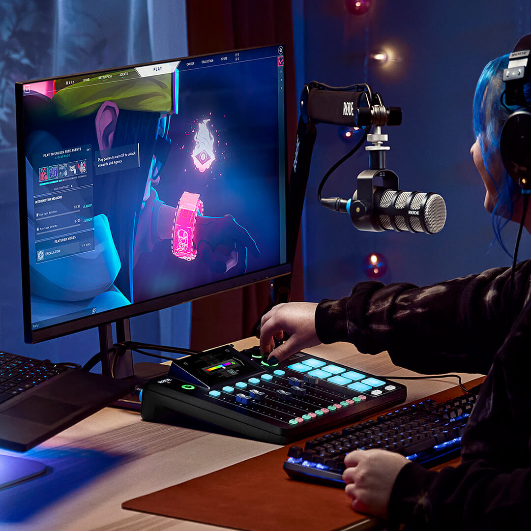 rode-rodecaster-pro-II-gamer-insitu-3-customisability-march-2022-1080x1080-rgb.jpg