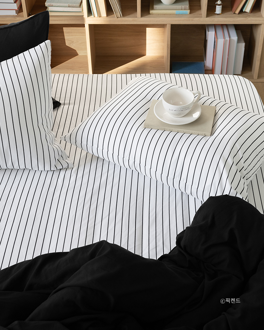 요즘 여름 침실은 이렇게 꾸민대요! : 1집구석 | 1HOWS :: CORNER