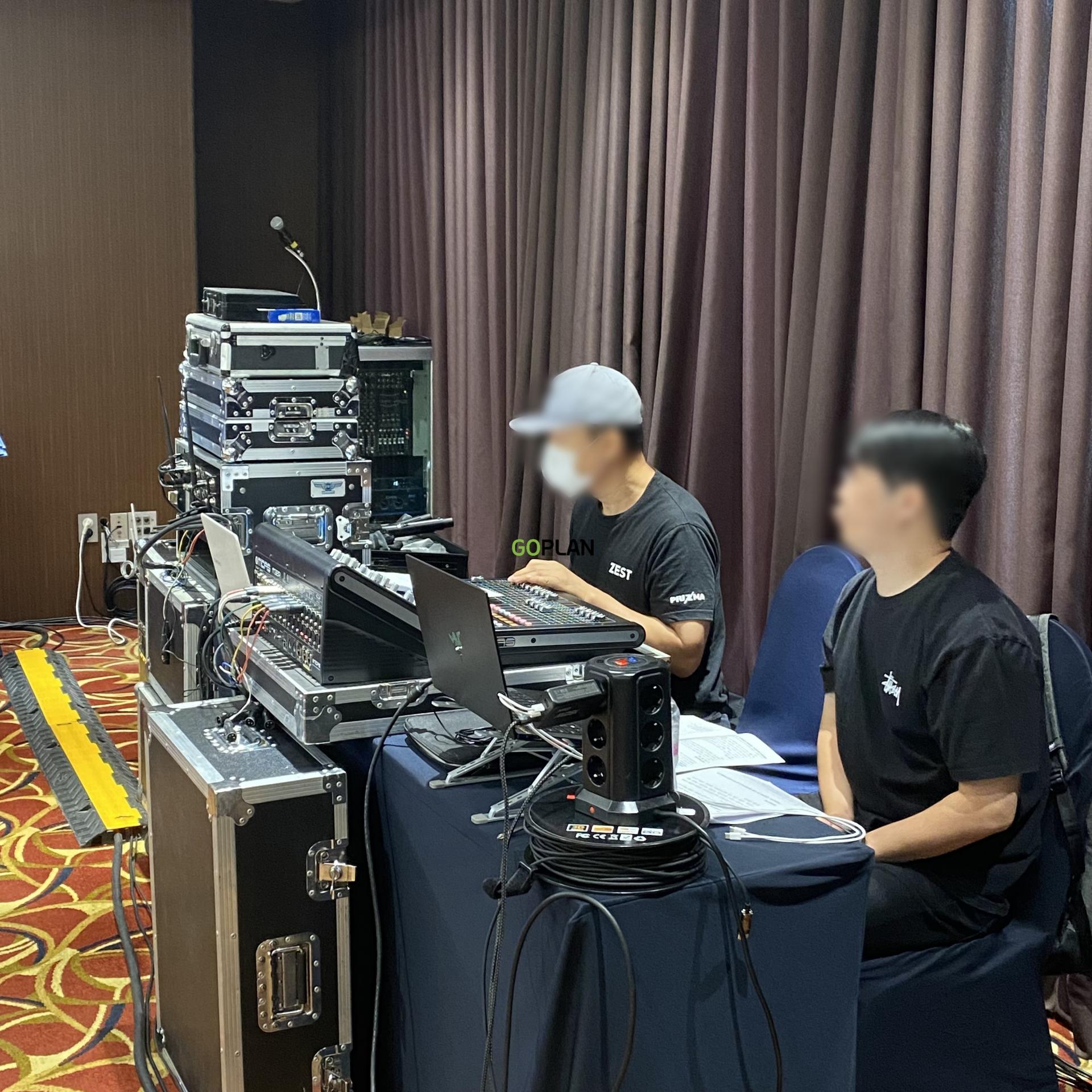 aace1a27ec4f7.jpg