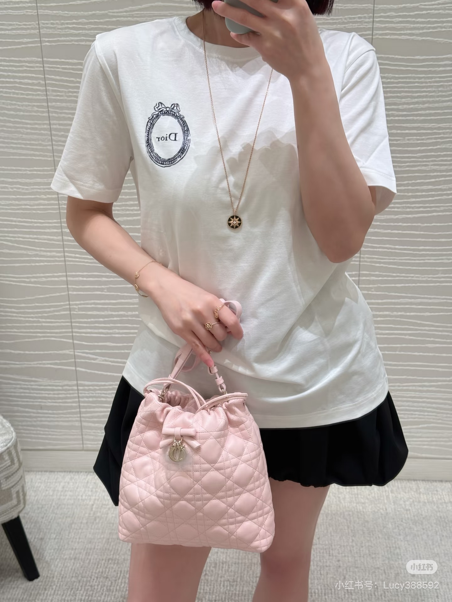 디올 반팔