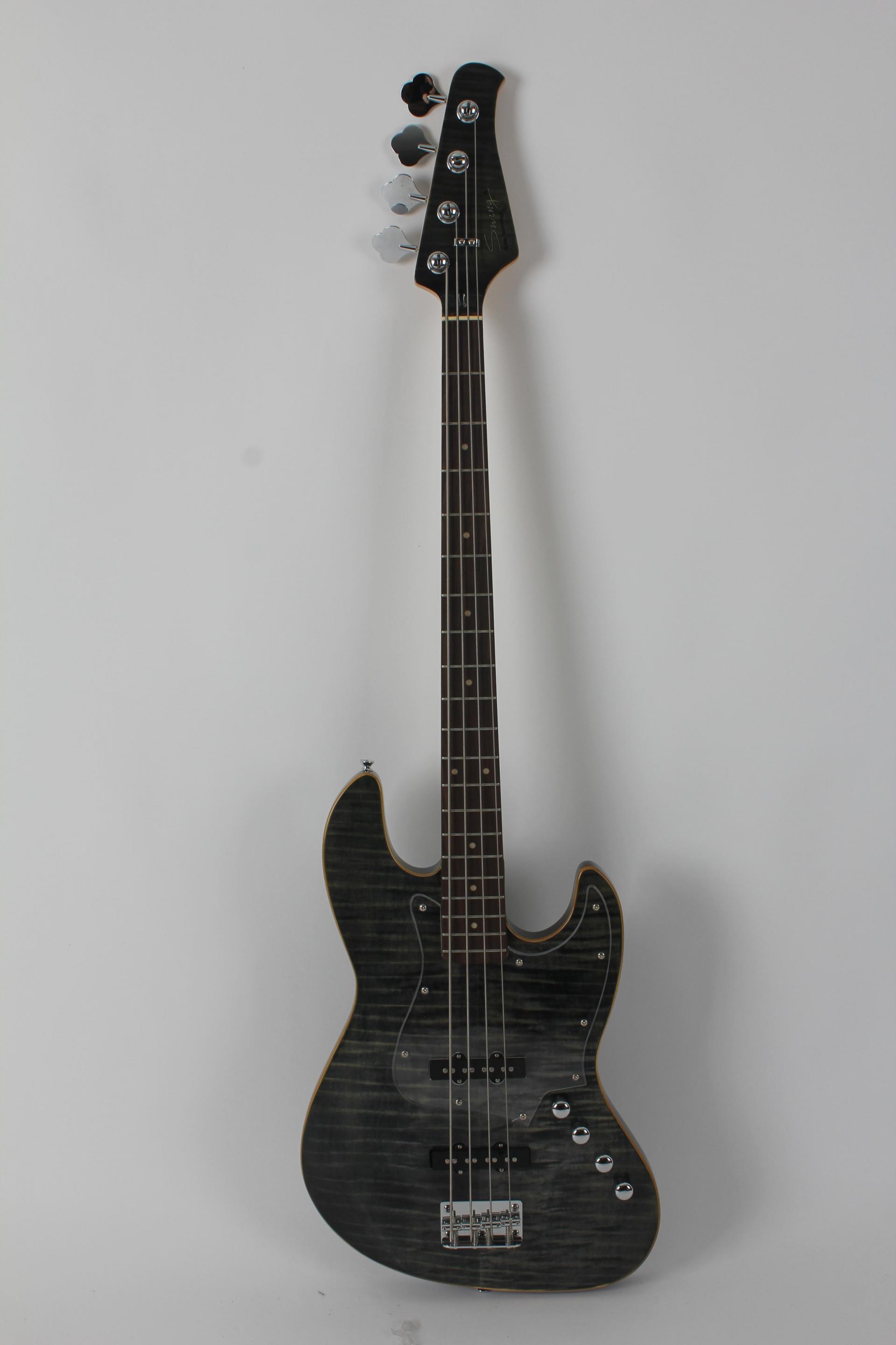 (B-STOCK) Modern J