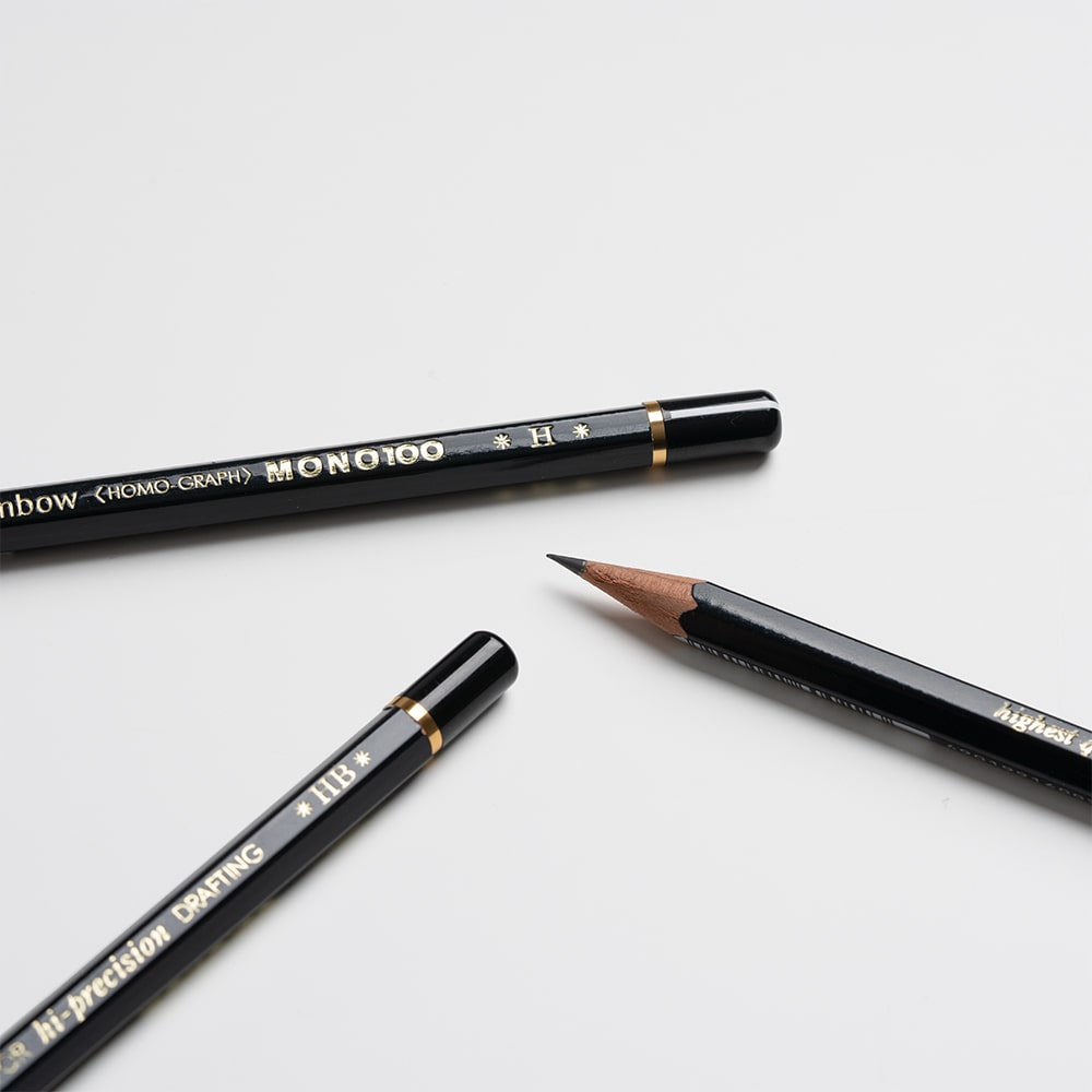 톰보우 연필 디자인 일본 그래픽 디자이너 타카시 고노가 디자인한 고급스러운 외관