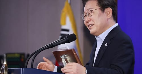 장하준 "성장 담론은 박정희 프레임...주주자본주의 말려들면 안 돼" [소셜 코리아]