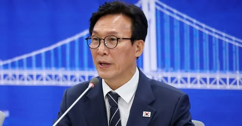 김민석, 대법관 서면제청에 "조희대, 내란공범의 길‥물러나라"