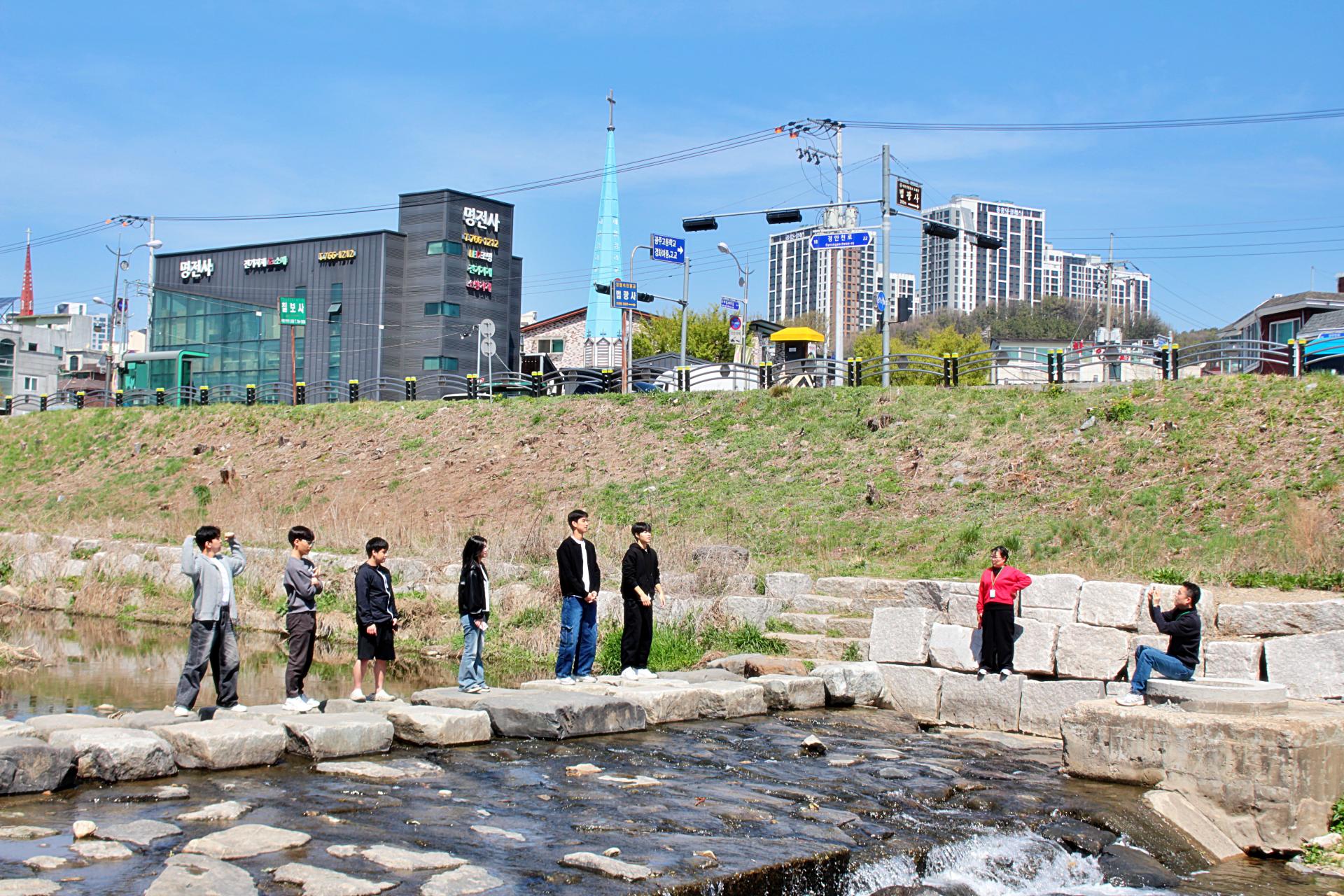 0ce1f0f1f7b3f.jpg