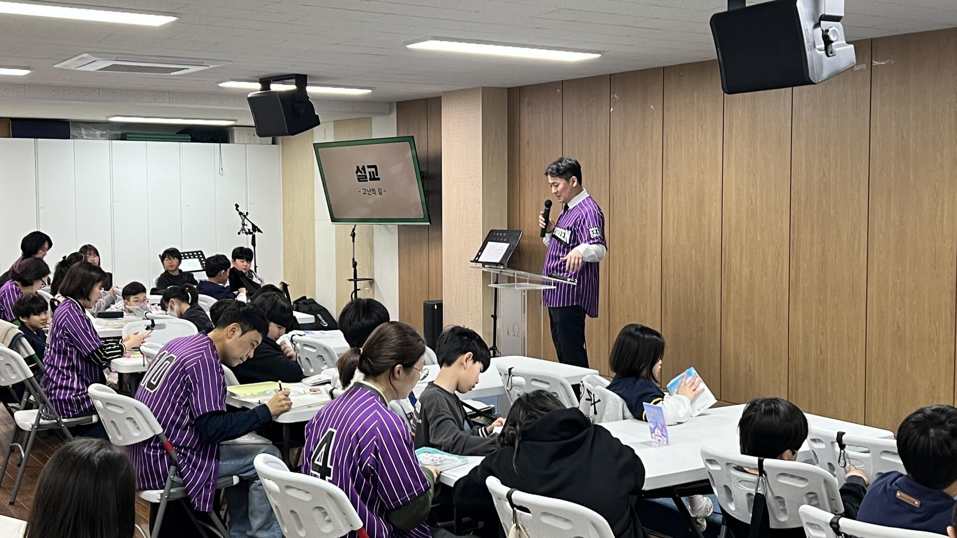 58869ec799a40.jpg