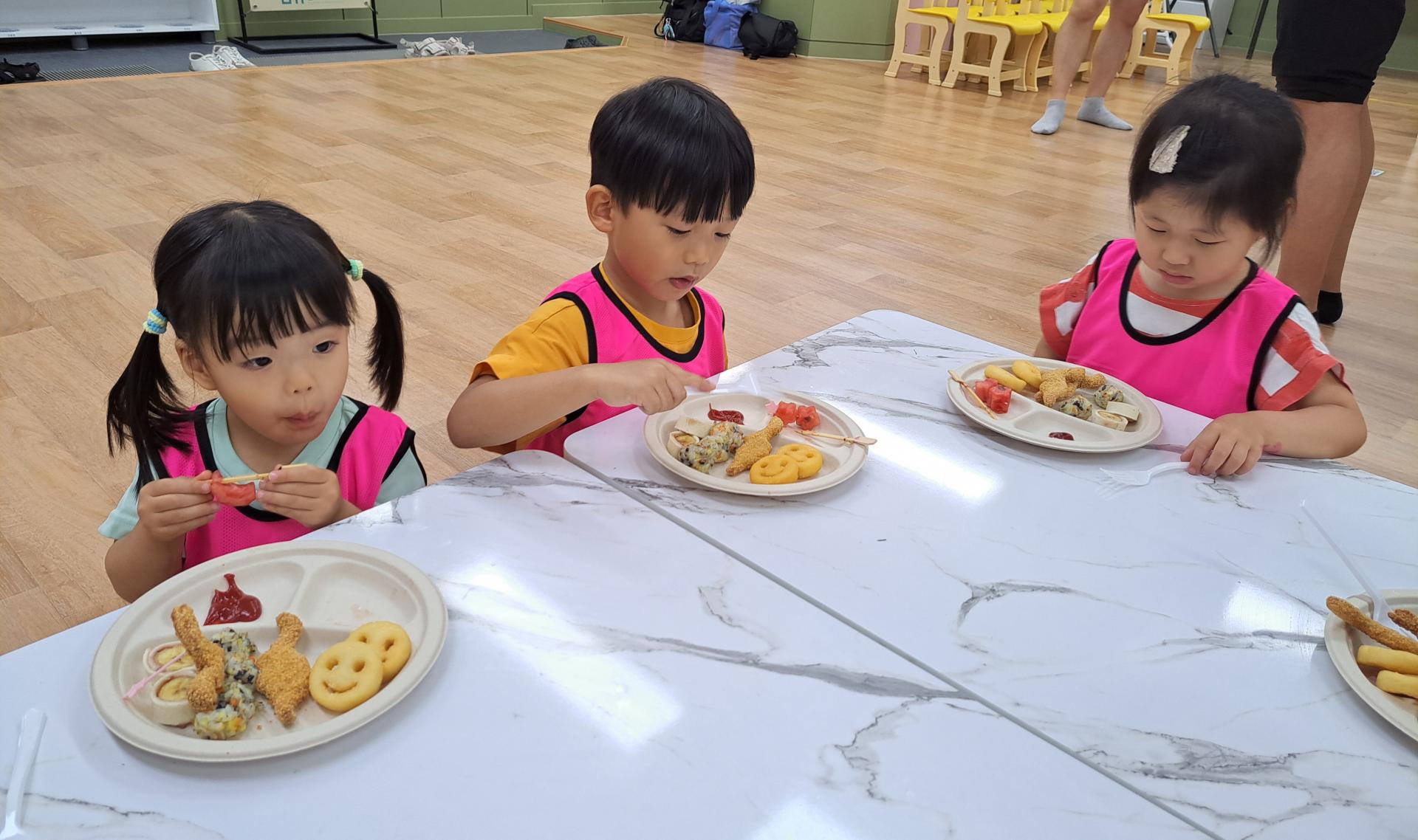 6496930768ece.jpg