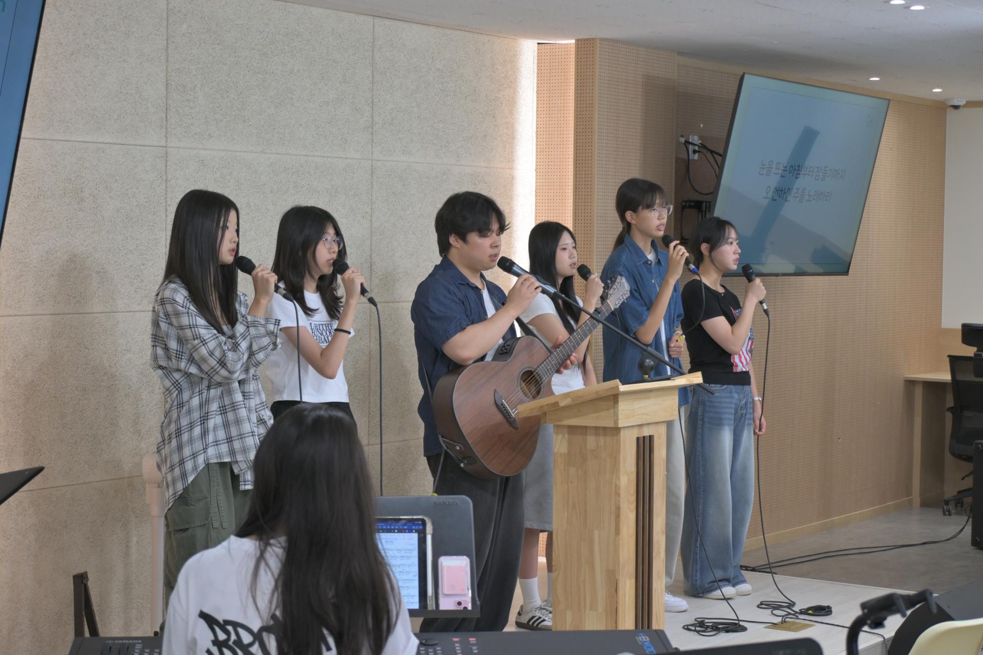 aee2fb00641bd.jpg