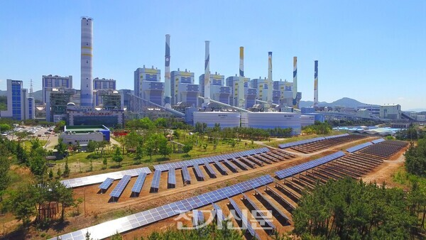 산업통상자원부의 SMP 상한제를 두고 발전업계와 전력 전문가들은 발전용 가스 상한제, 횡재세 등 다양한 대안을 제시하고 있다.