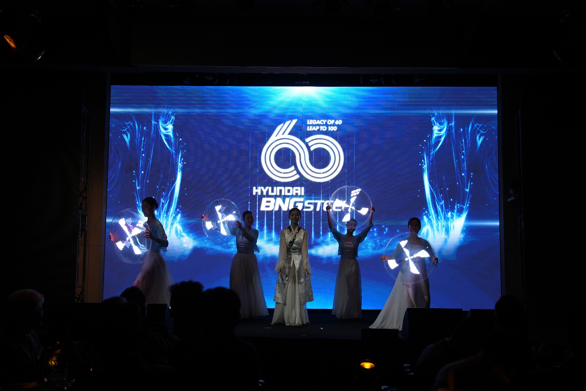 fdd8295afc8e3.jpg