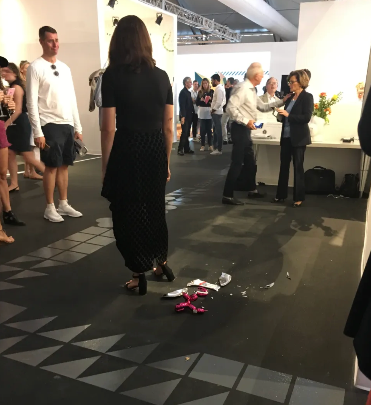 파손된 벌룬독의 모습 (2016)