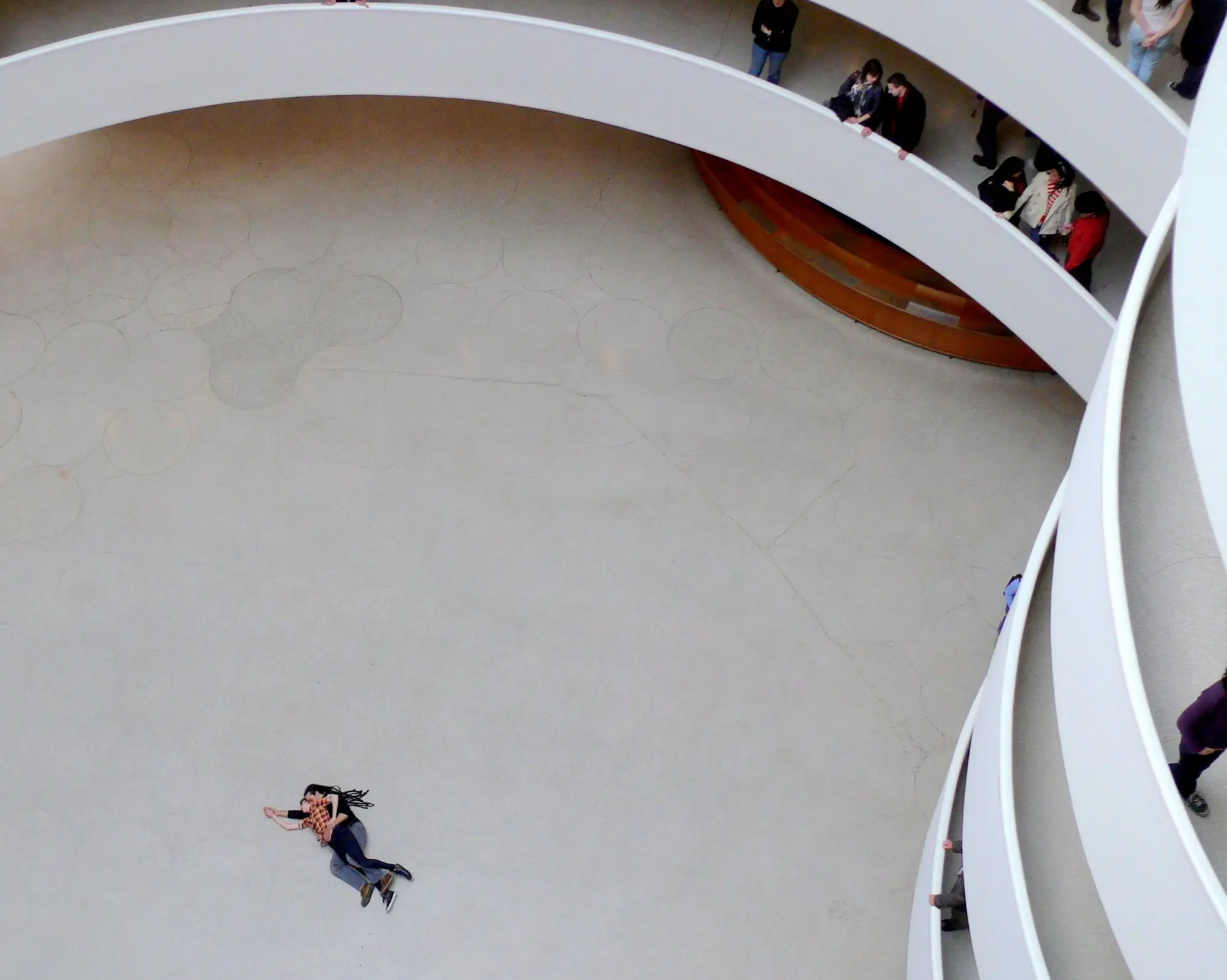Tino Sehgal, The Kiss, 2010