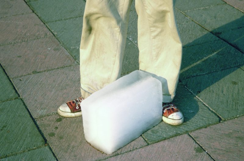 Francis Alÿs, Paradox of Praxis I, 1997