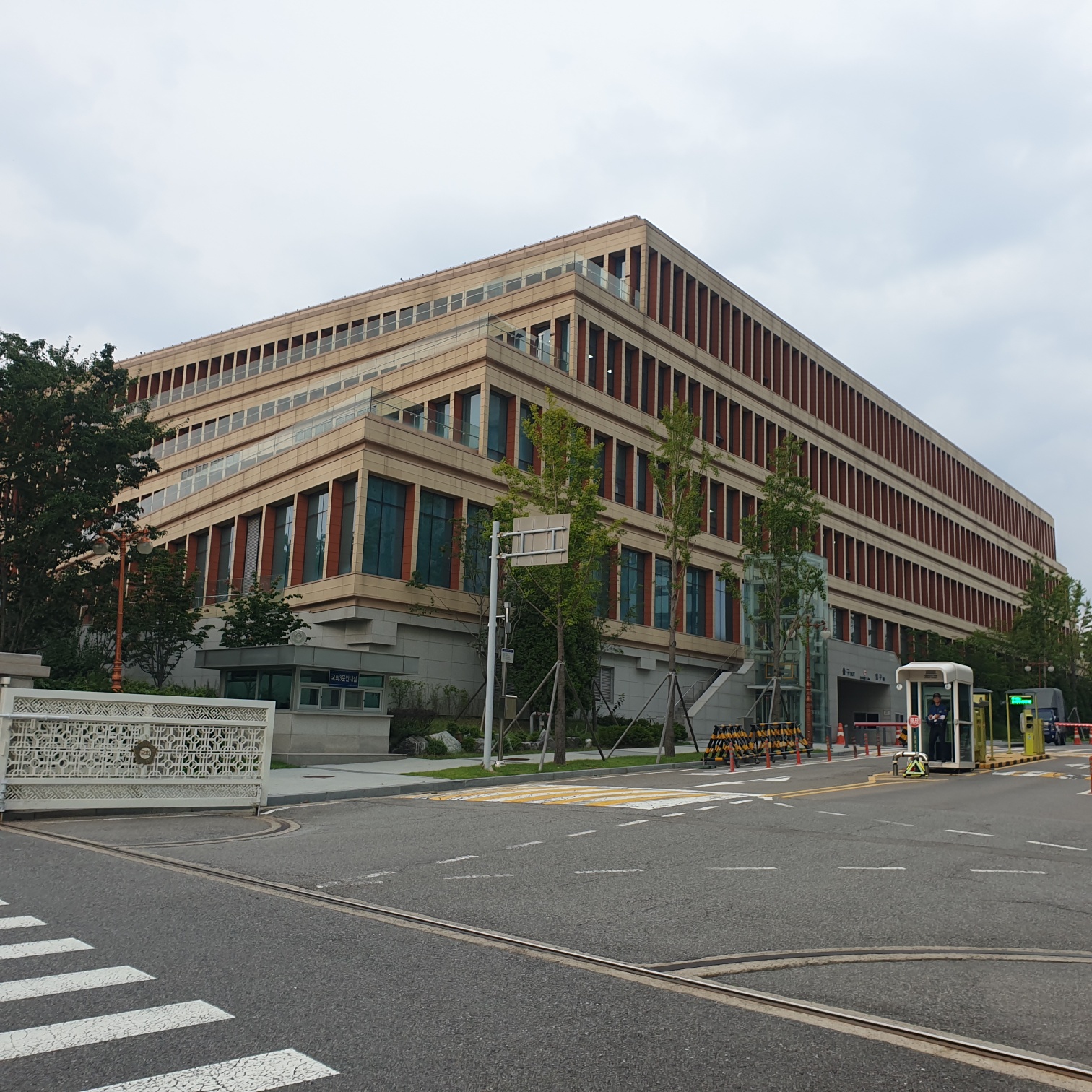 5f0108197e814.jpg