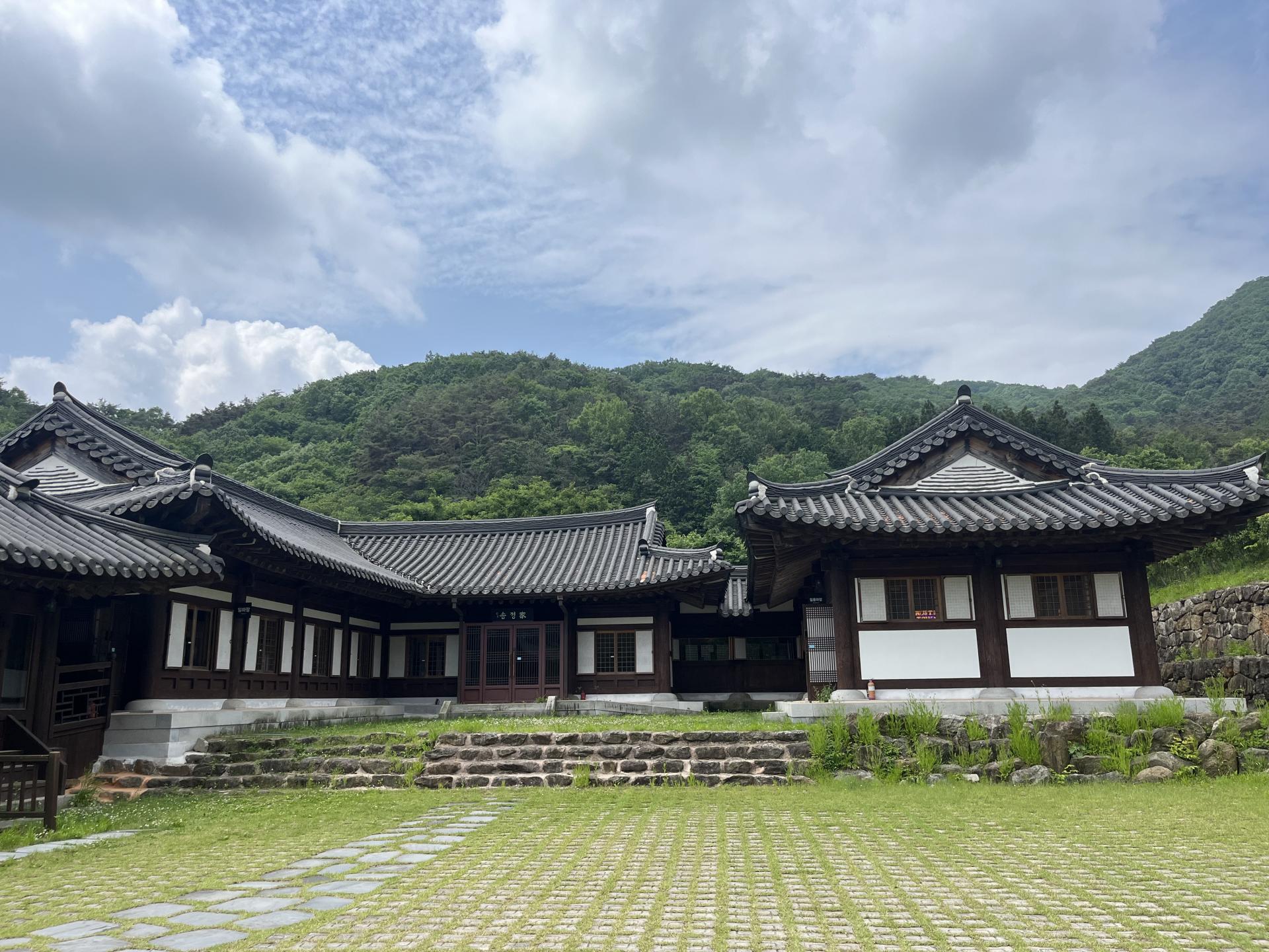 a584d20a58da0.jpg