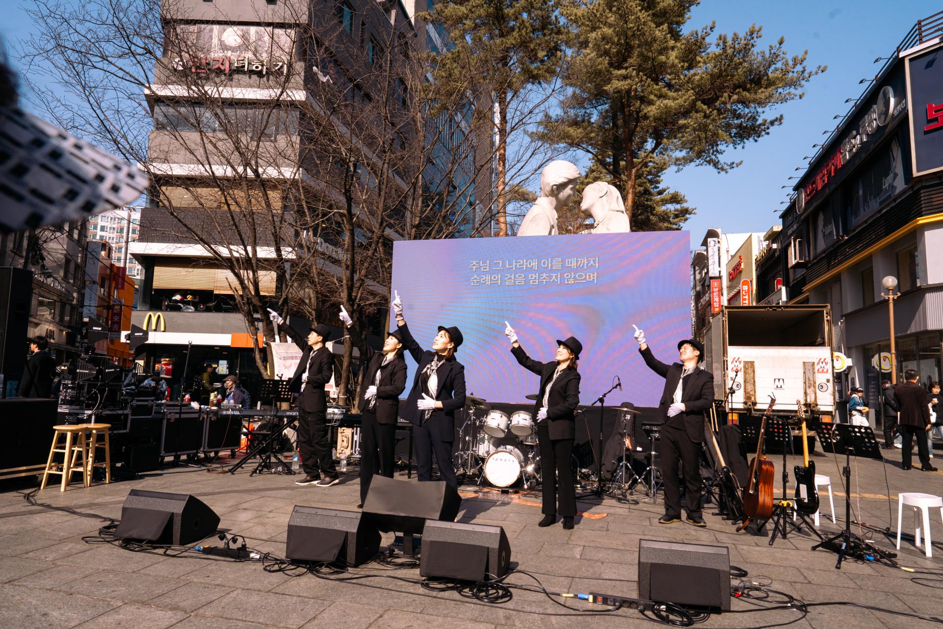 fd14bce13f12c.jpg