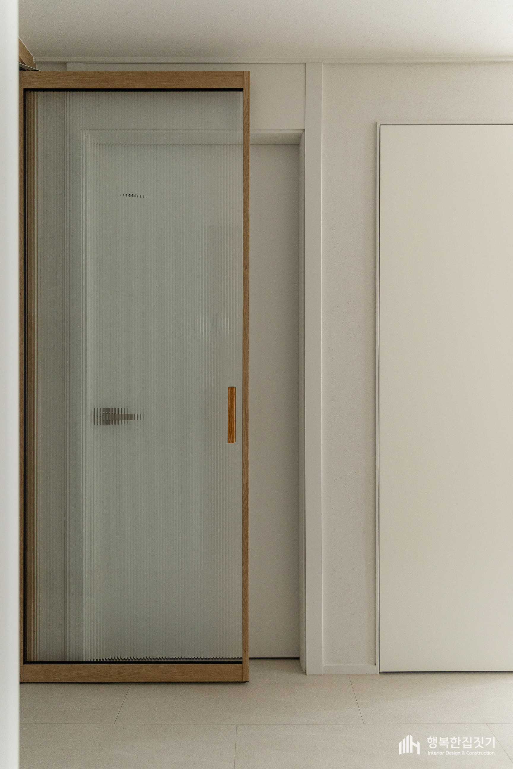 a8ddb1564ec6f.jpg