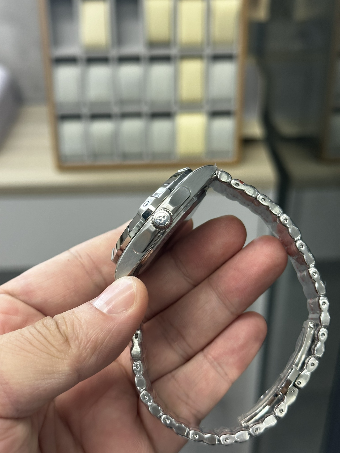 정**님 고객요청상품 - 브라이틀링 크로노맷 오토매틱 GMT 그린 40mm