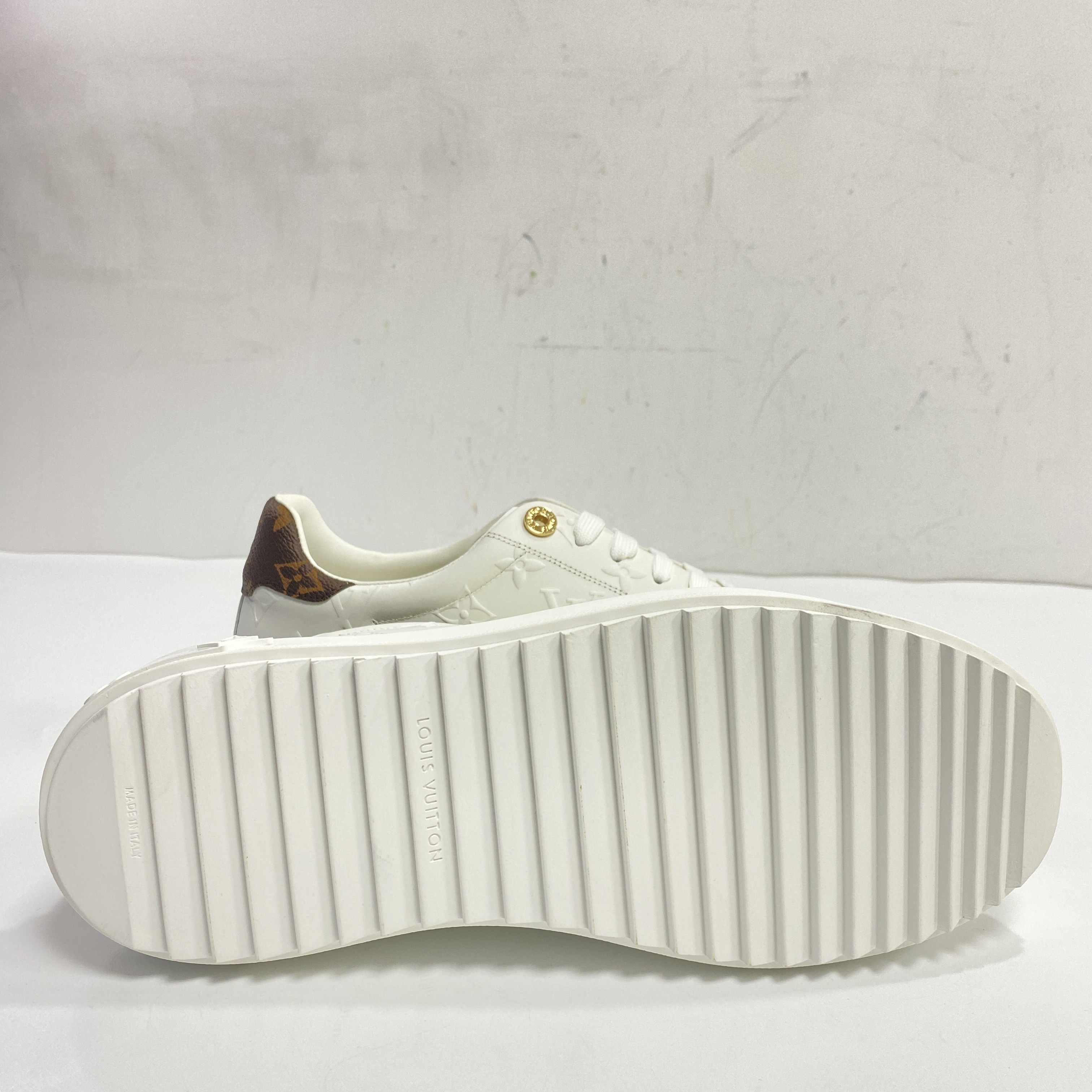 Shop Louis Vuitton MONOGRAM Time Out Sneaker (1A9HBP) by
