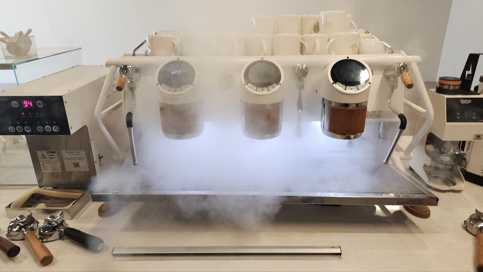 산레모 커피머신 카페레이서 3그룹(반자동) 화이트우드커스텀
