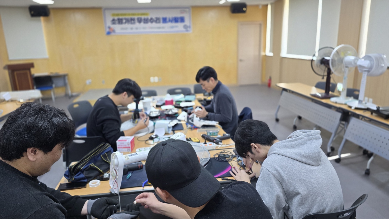 af73d6f45788a.jpg