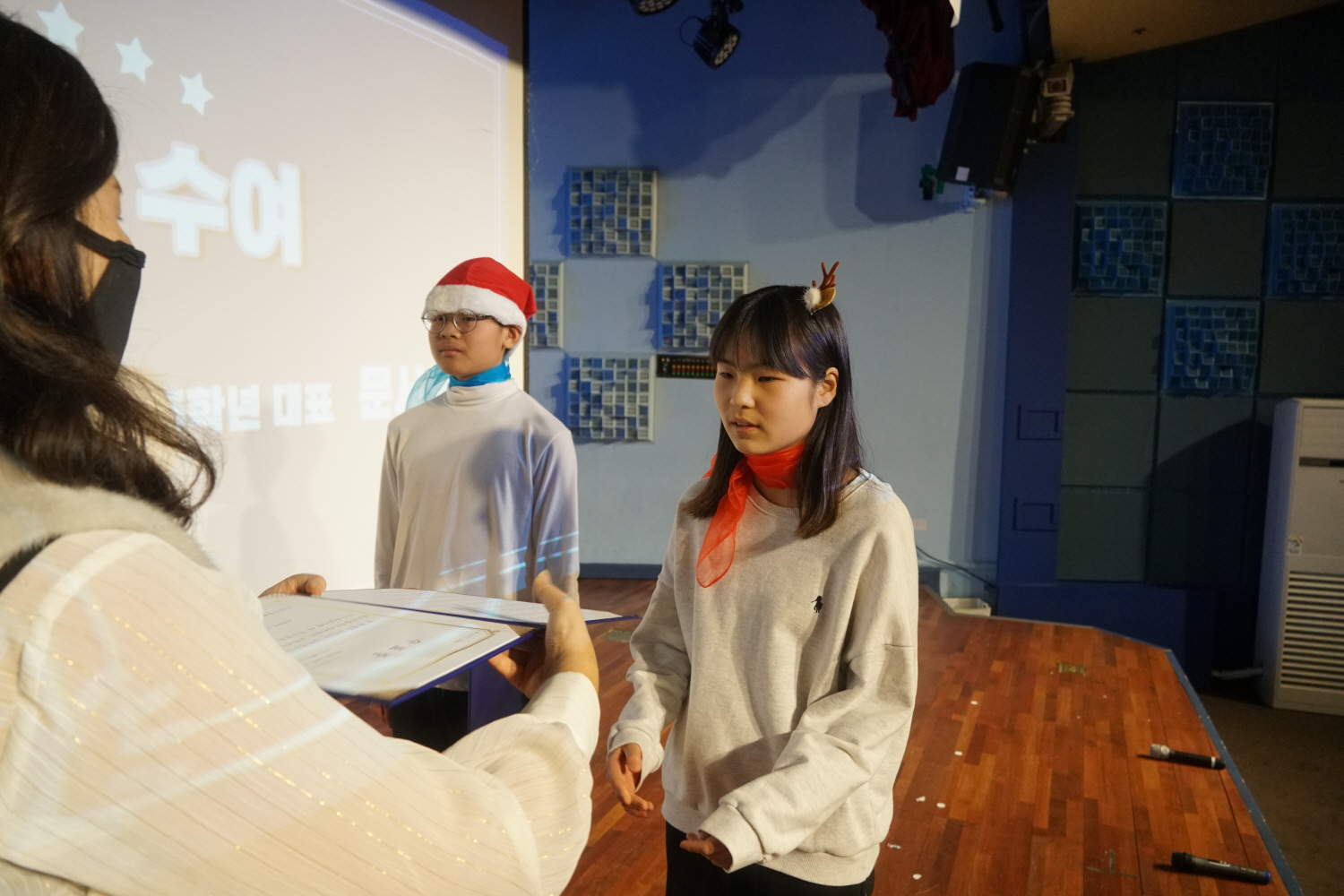 4ee98a5d933ed.jpg