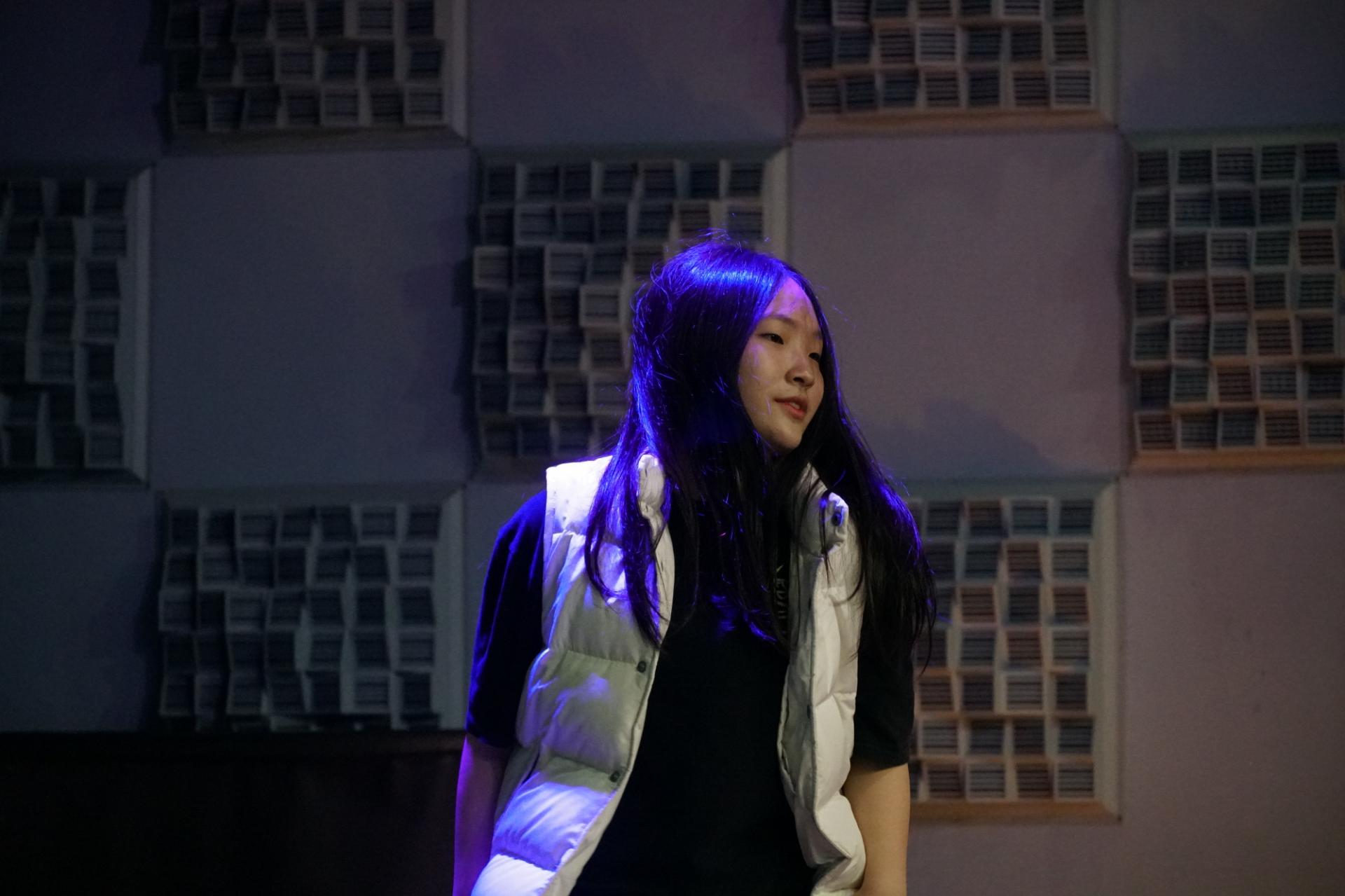 683908226ca8d.jpg