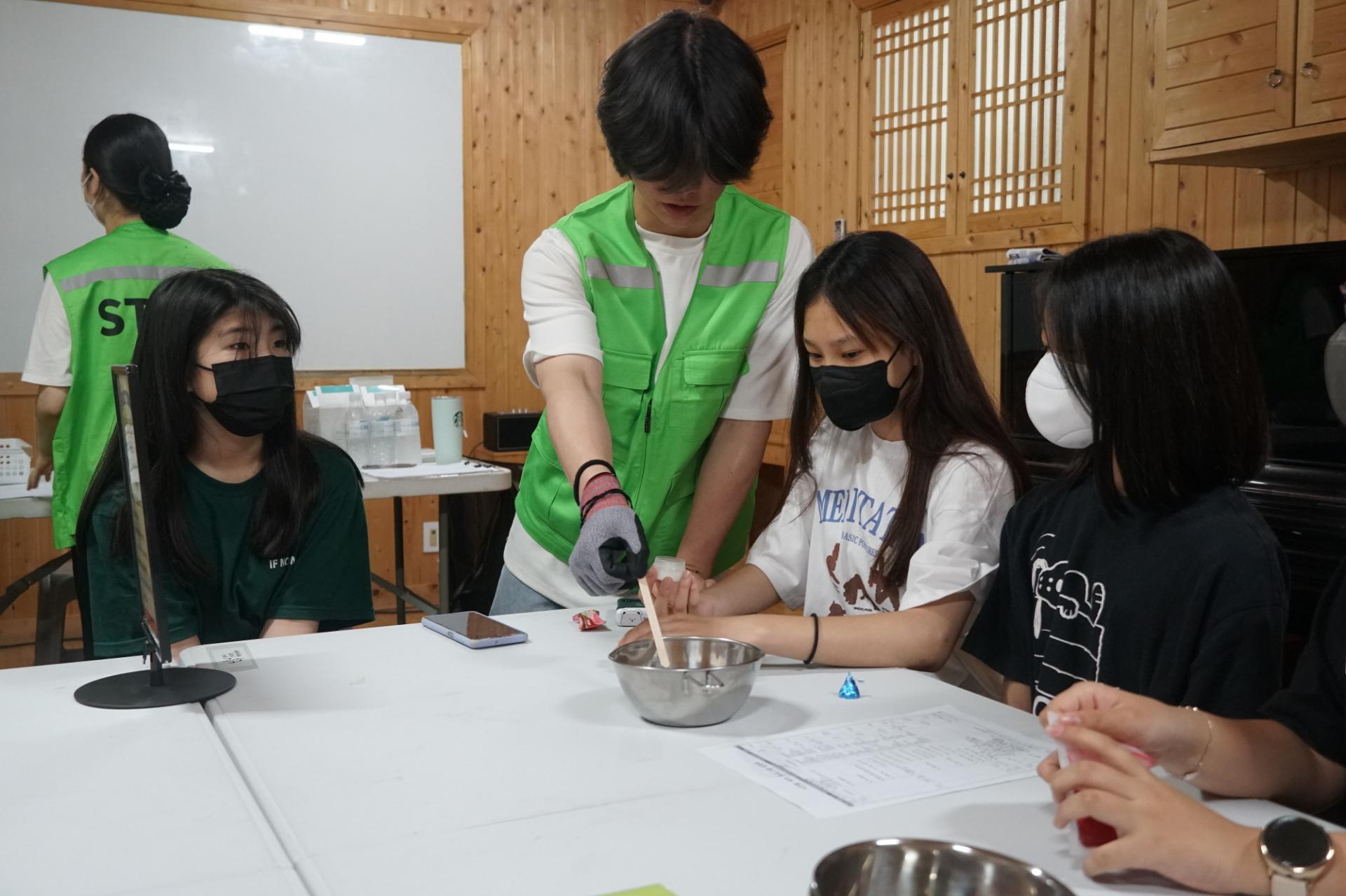 a28faa2d85308.jpg