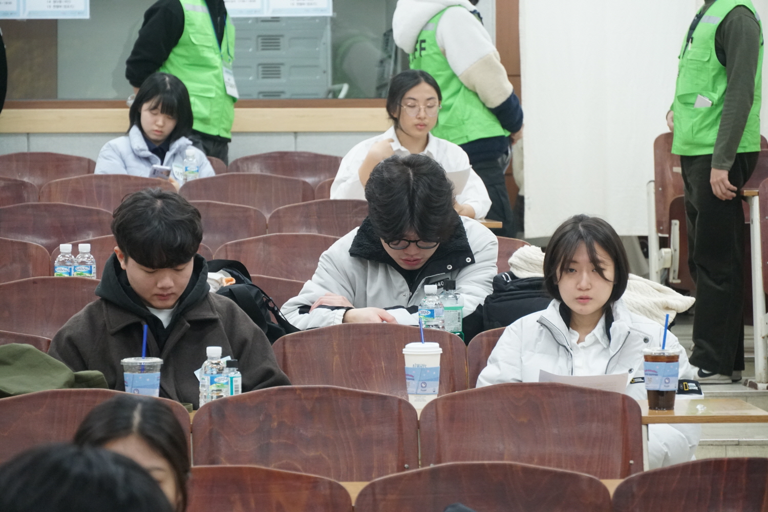 d43a3501a3bb0.jpg