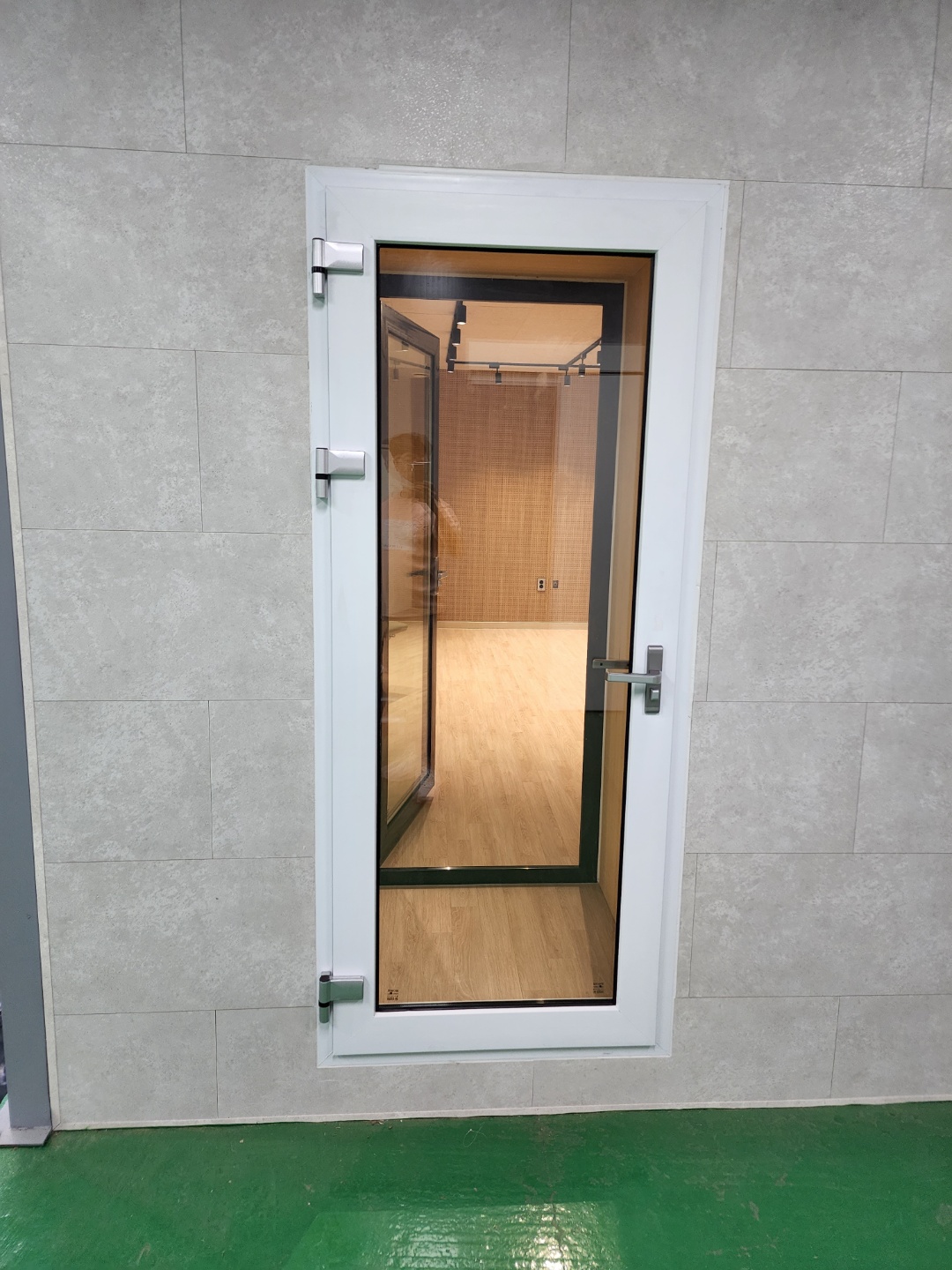 3190be465780d.jpg