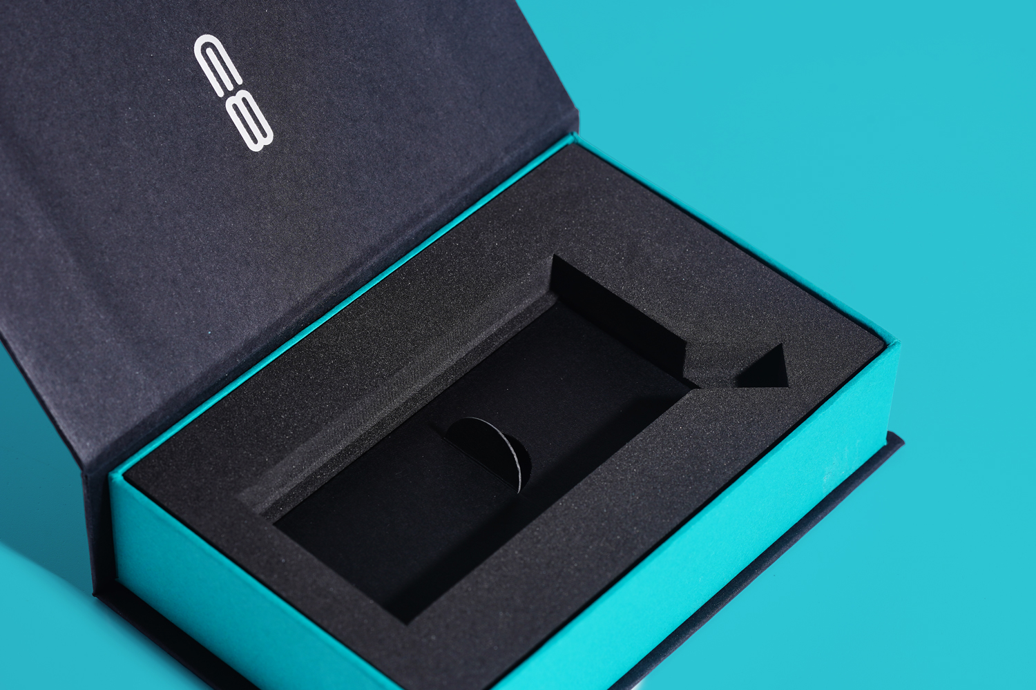 주식회사 이에이트 표지 자석 싸바리