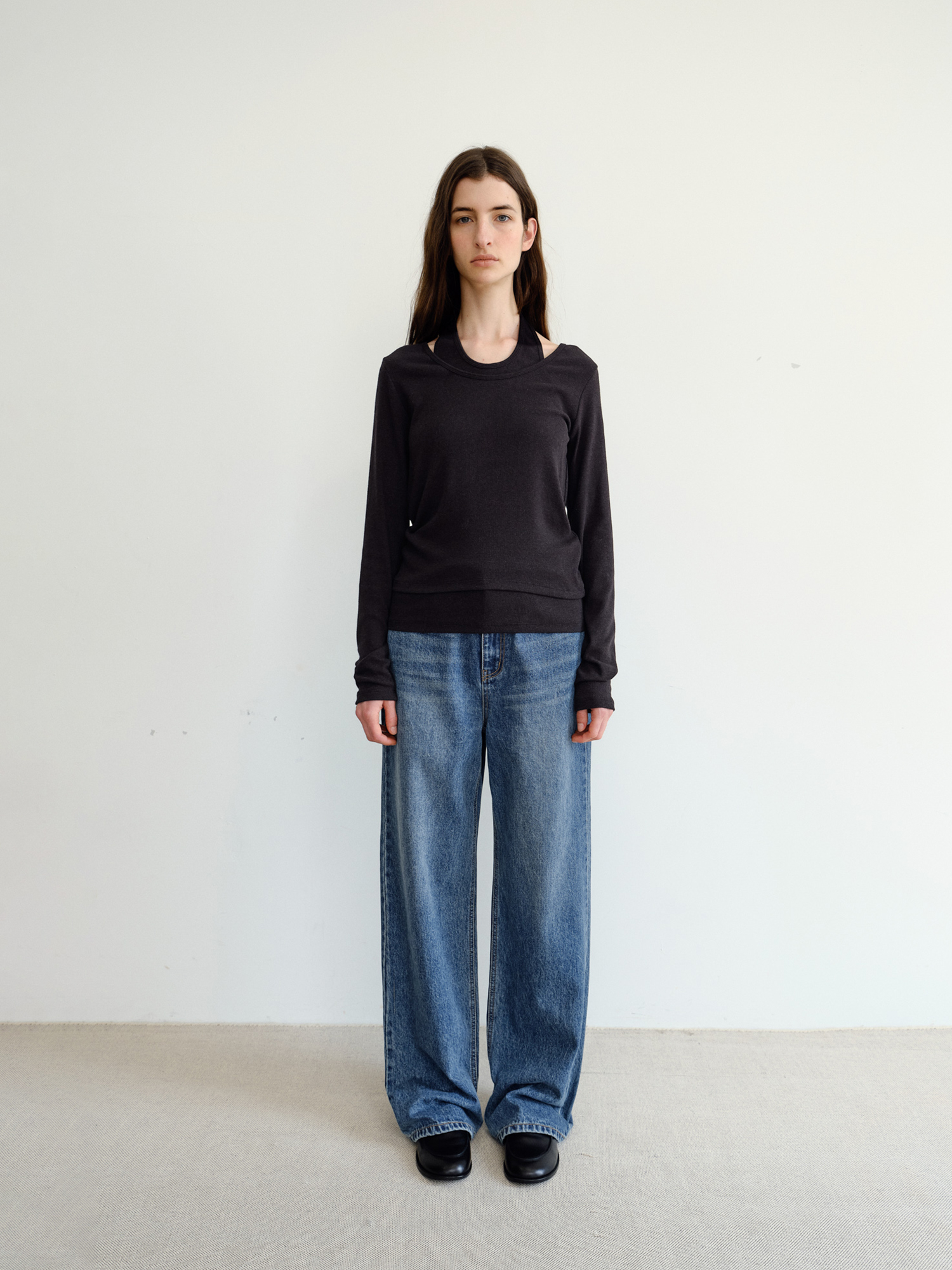 Loop Halter T-shirt [Black]