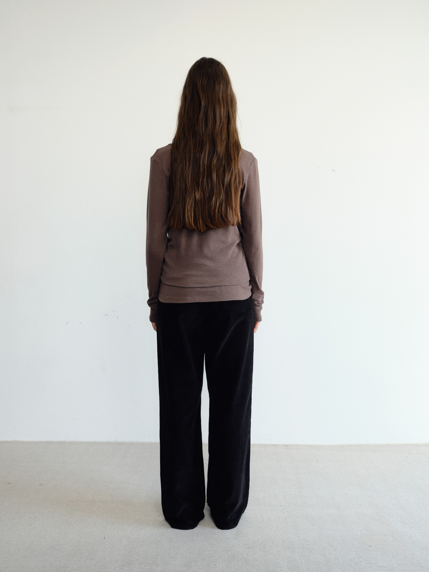 Loop Halter T-shirt [Brown]