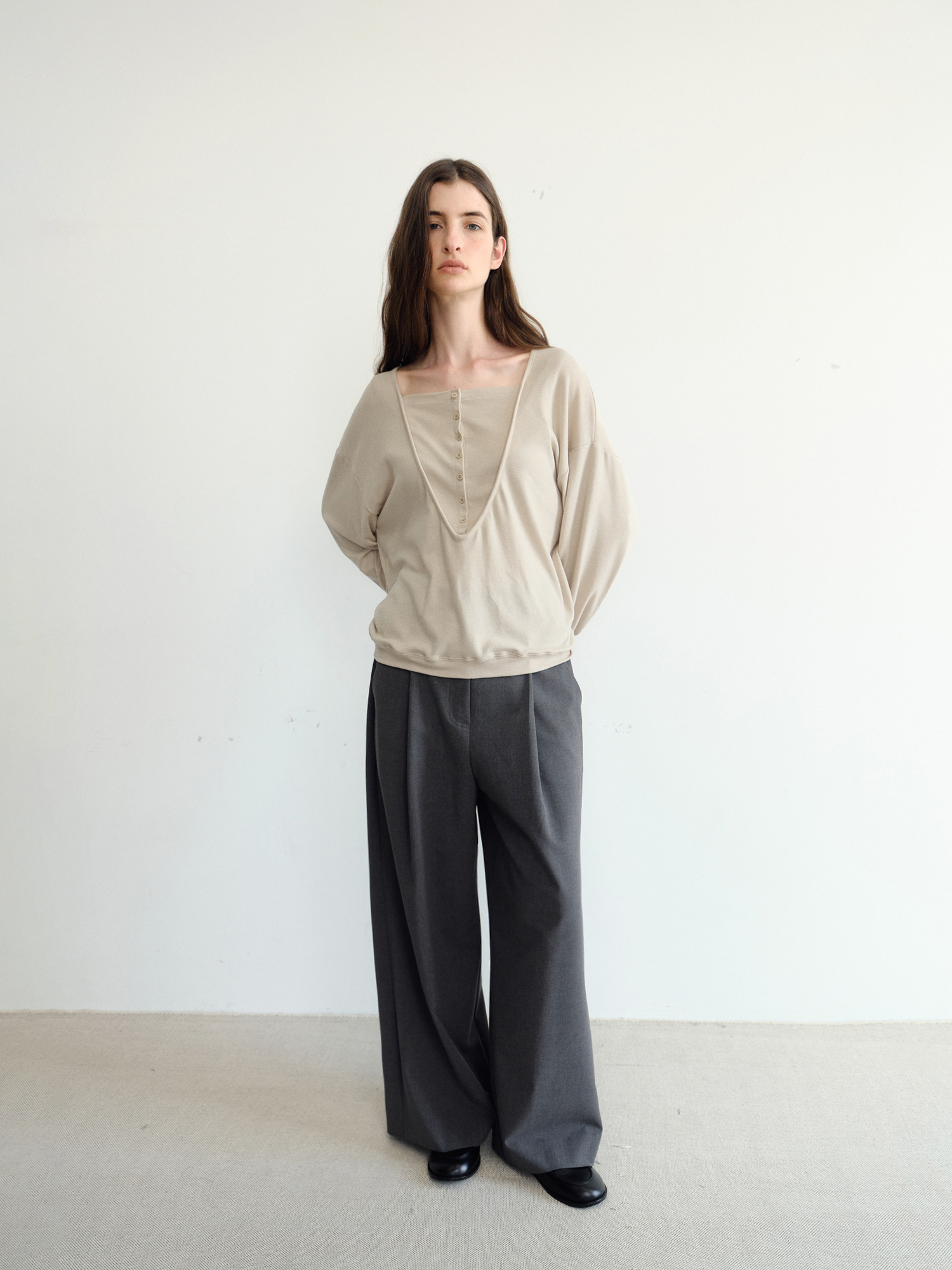 Leno Wool V-neck T-shirt [Beige]