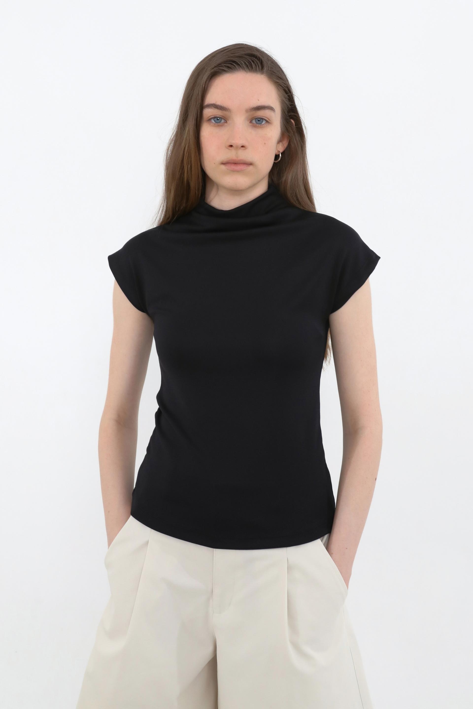 Hane Roll-Neck Sleeveless [Black]