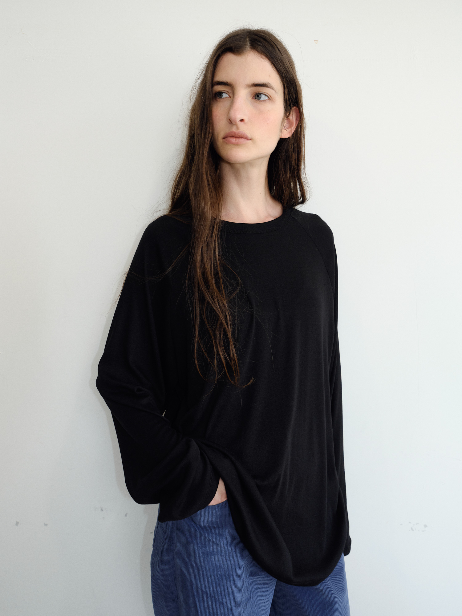 Ease Raglan T- shirt [Black]