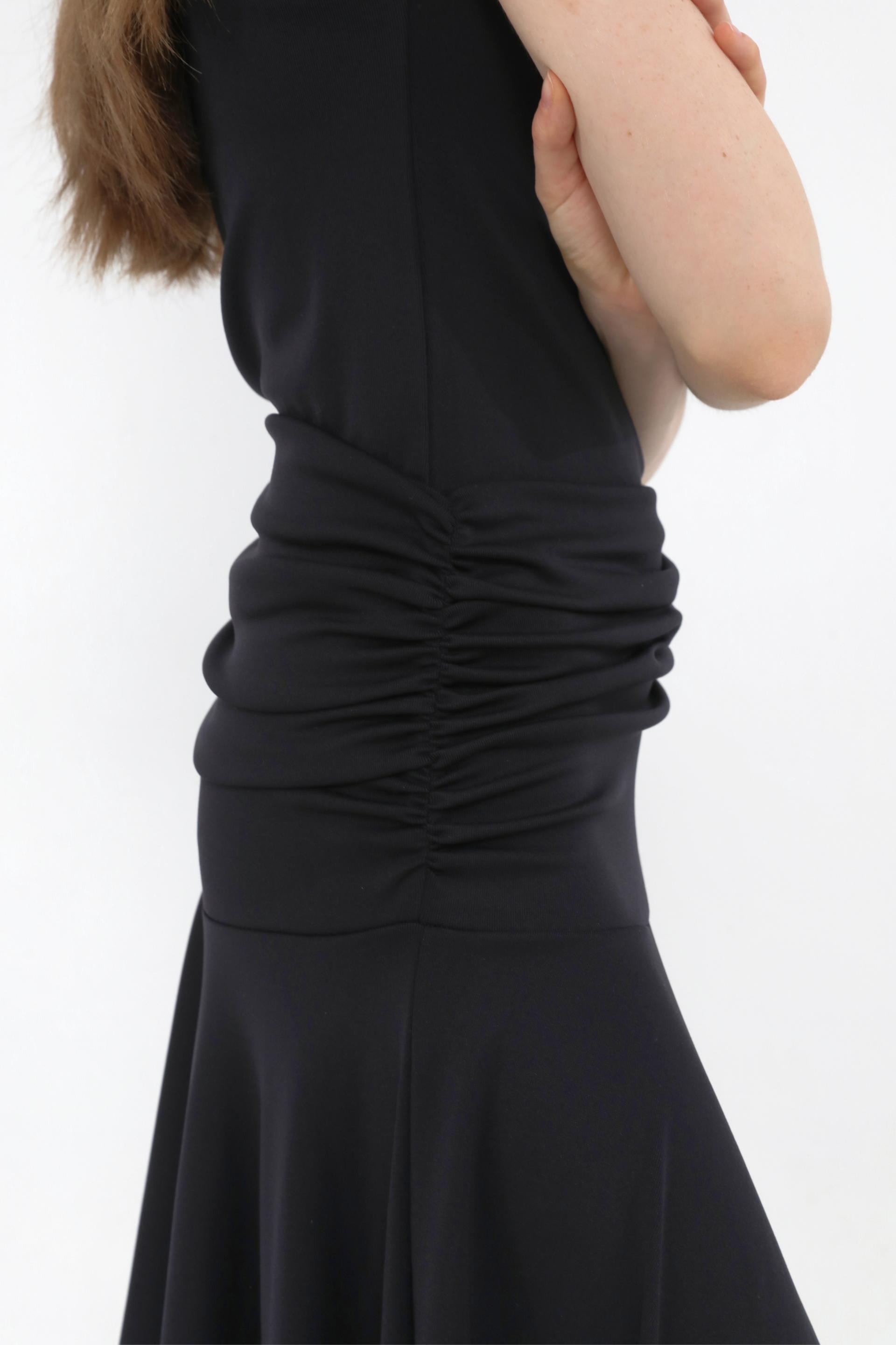 Hane Draped Asymmetric Skirt [Black]