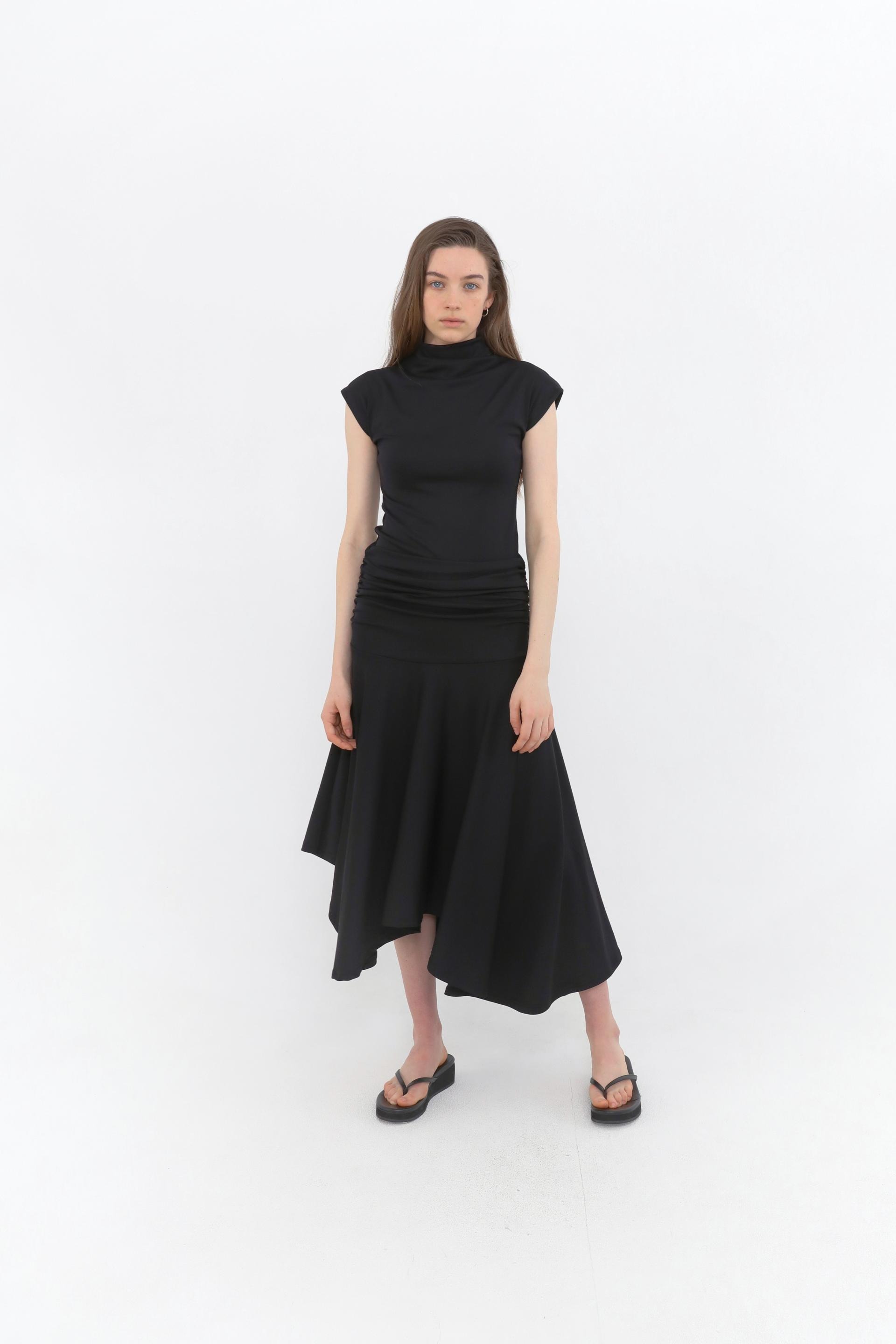 Hane Draped Asymmetric Skirt [Black]