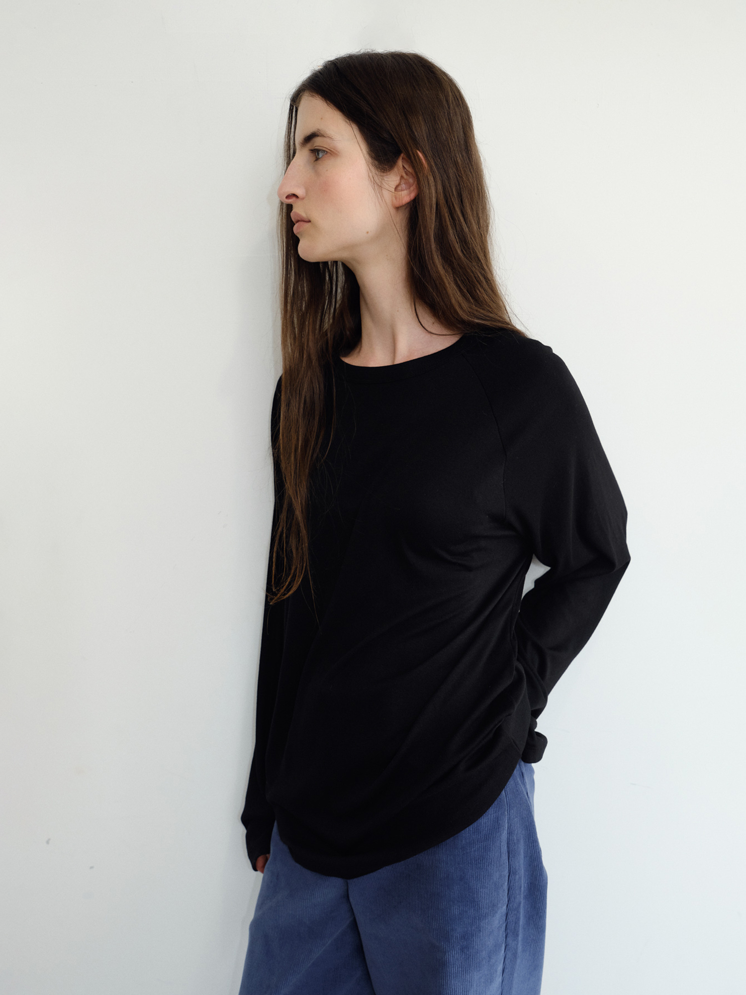 Ease Raglan T- shirt [Black]