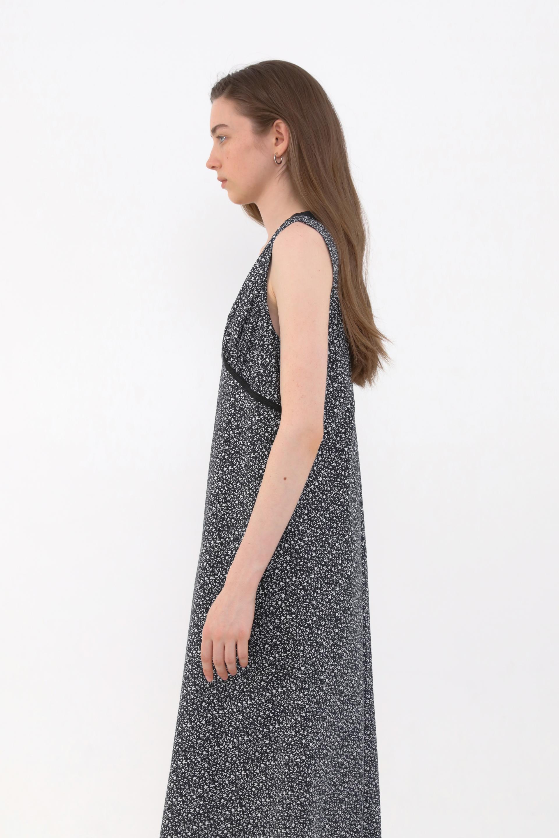 Bloom Point Dress [Black]