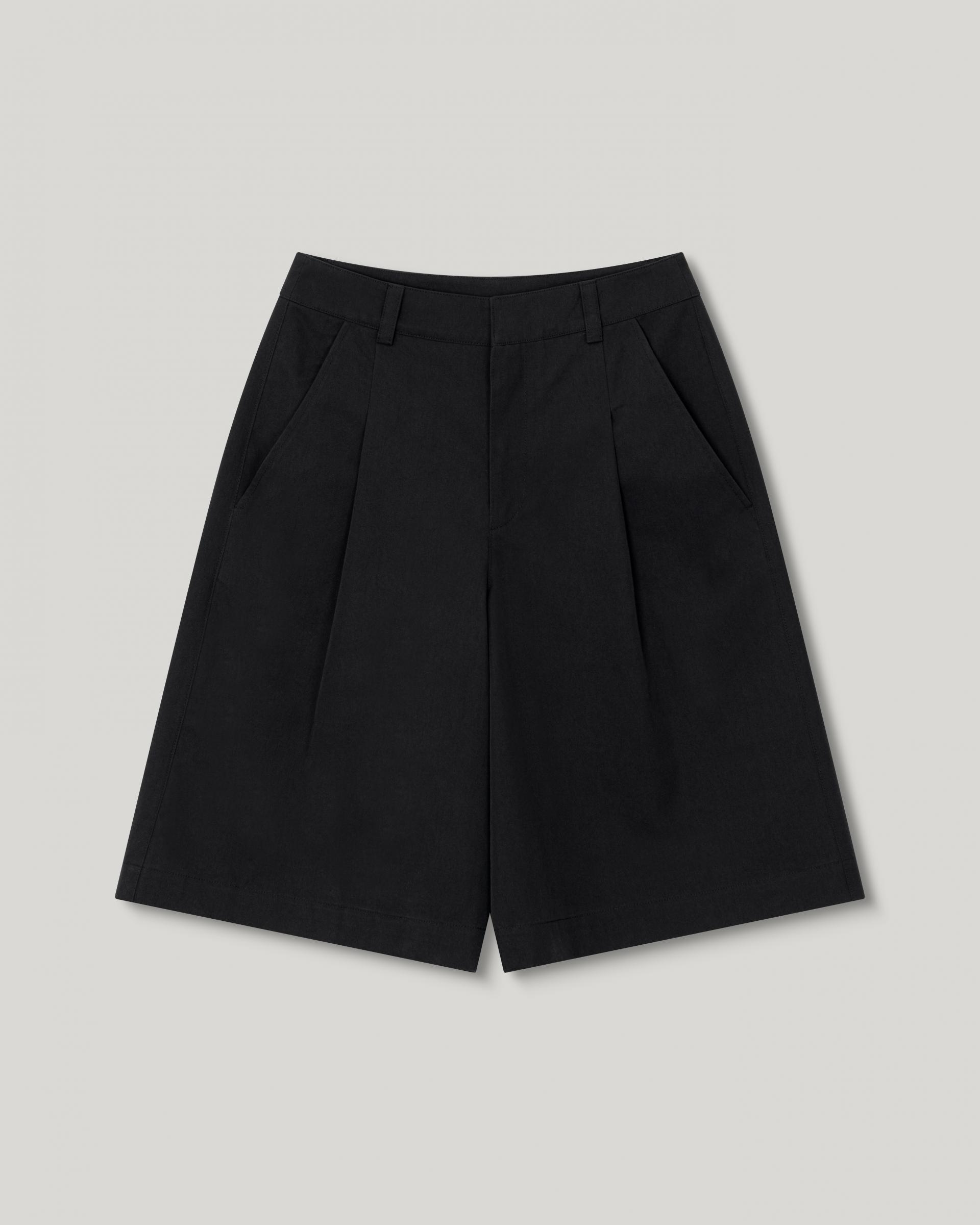 Our Pintuck Bermuda Pants [Black]