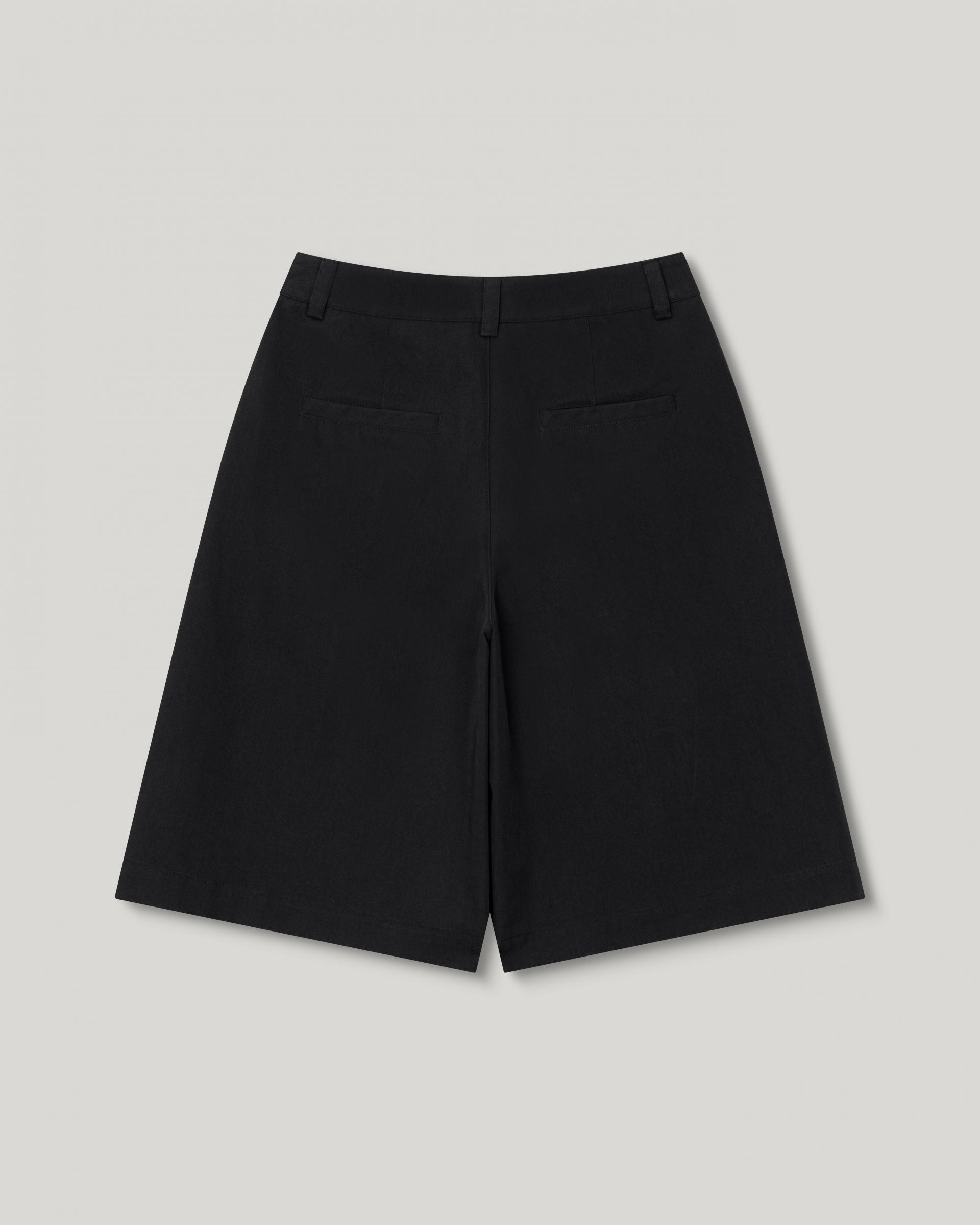 Our Pintuck Bermuda Pants [Black]