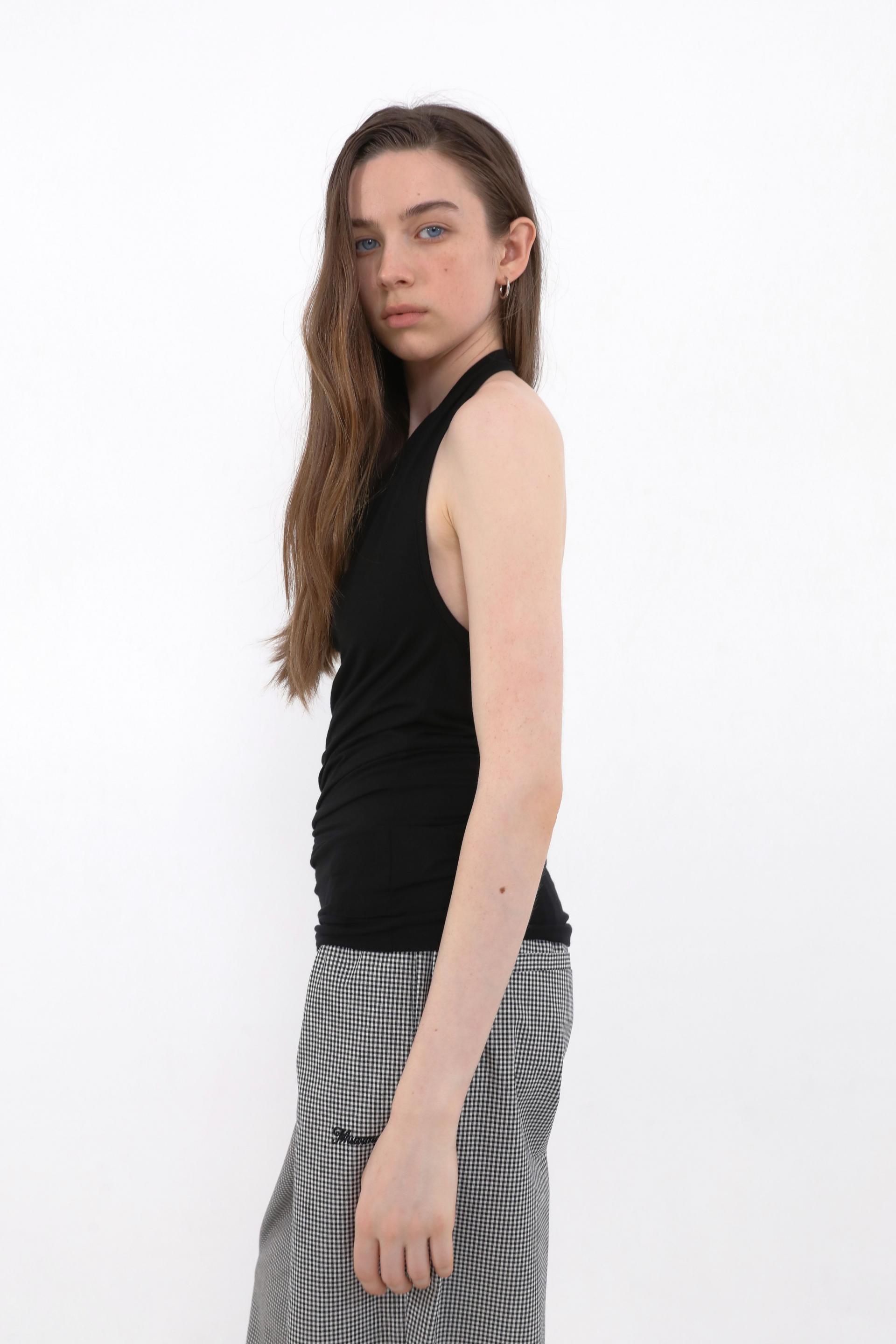 Draped Halterneck Sleeveless [Black]