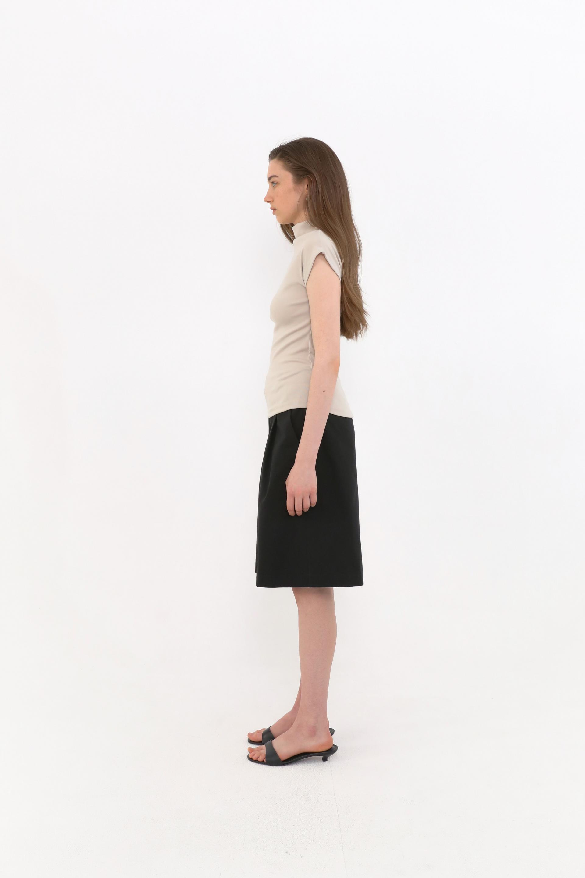 Our Pintuck Bermuda Pants [Black] ( 5/19 이후 순차배송 )