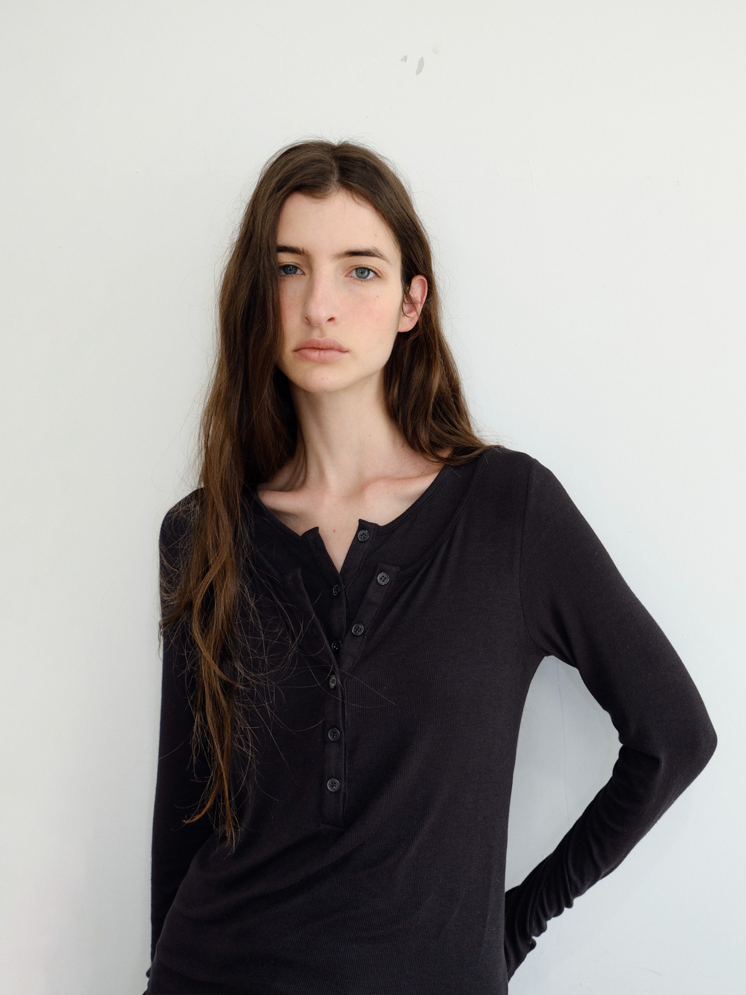 Veil Layered T-shirt [Black]