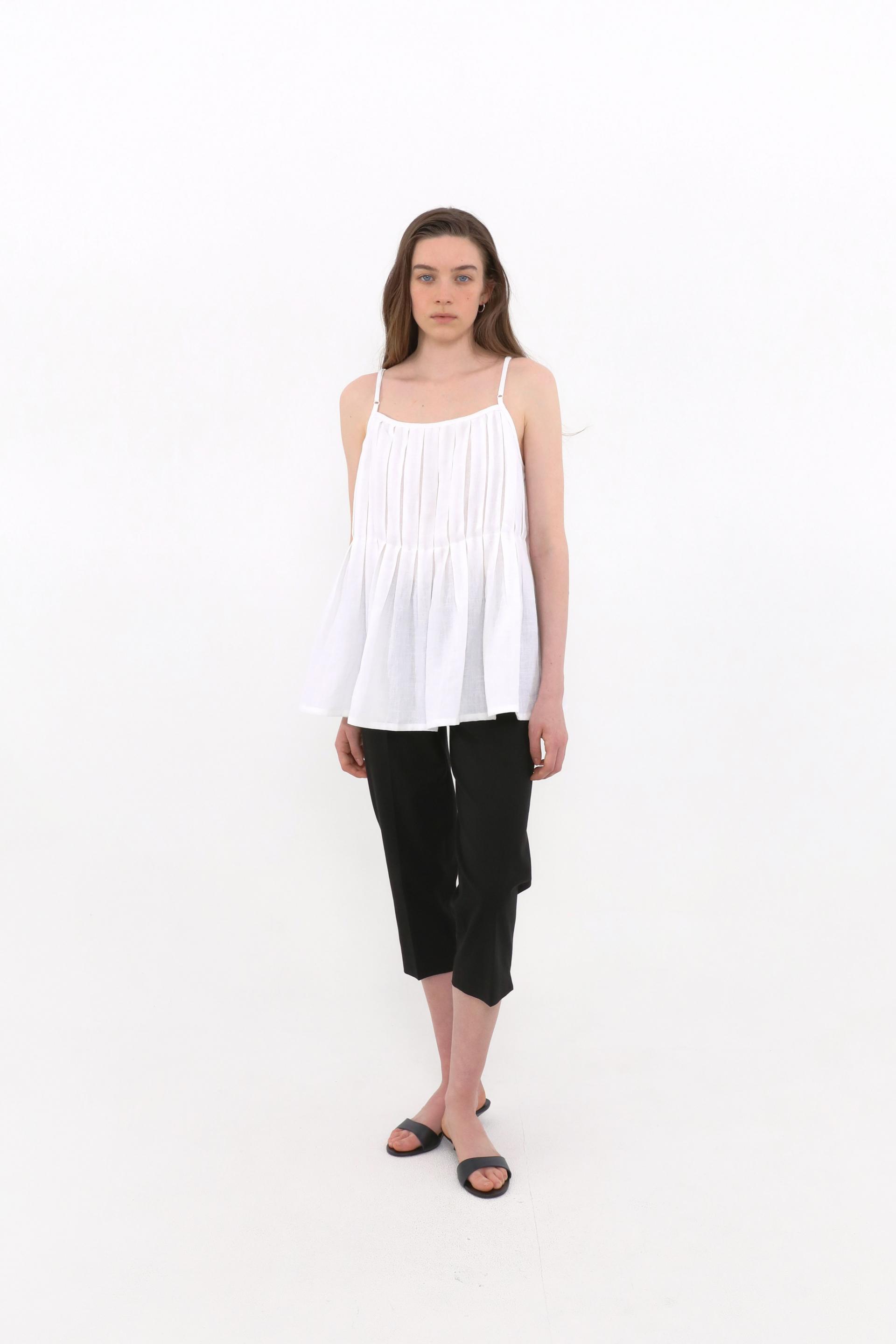 Rosy Pleated Linen Sleeveless [Ivory]