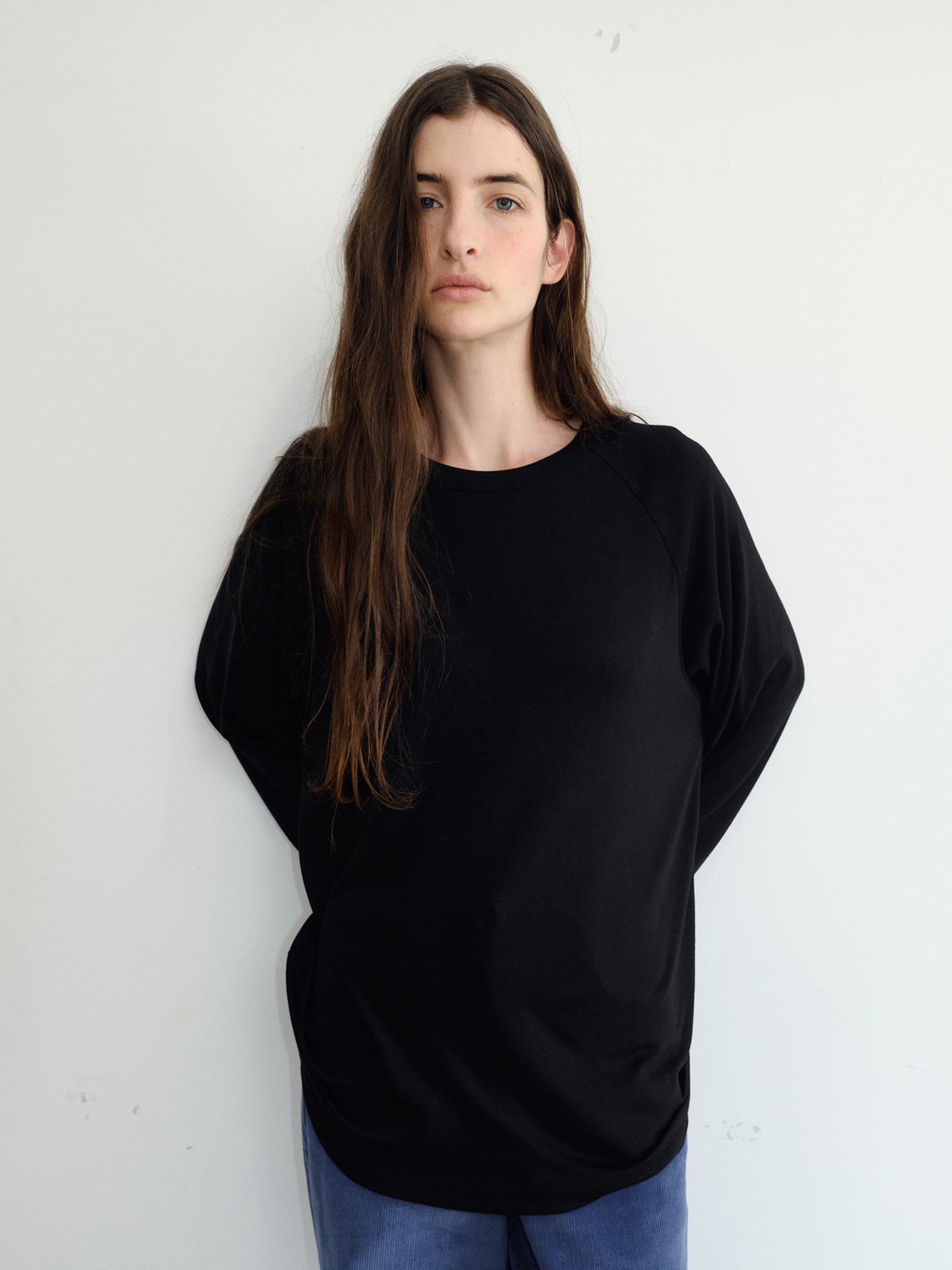 Ease Raglan T- shirt [Black]