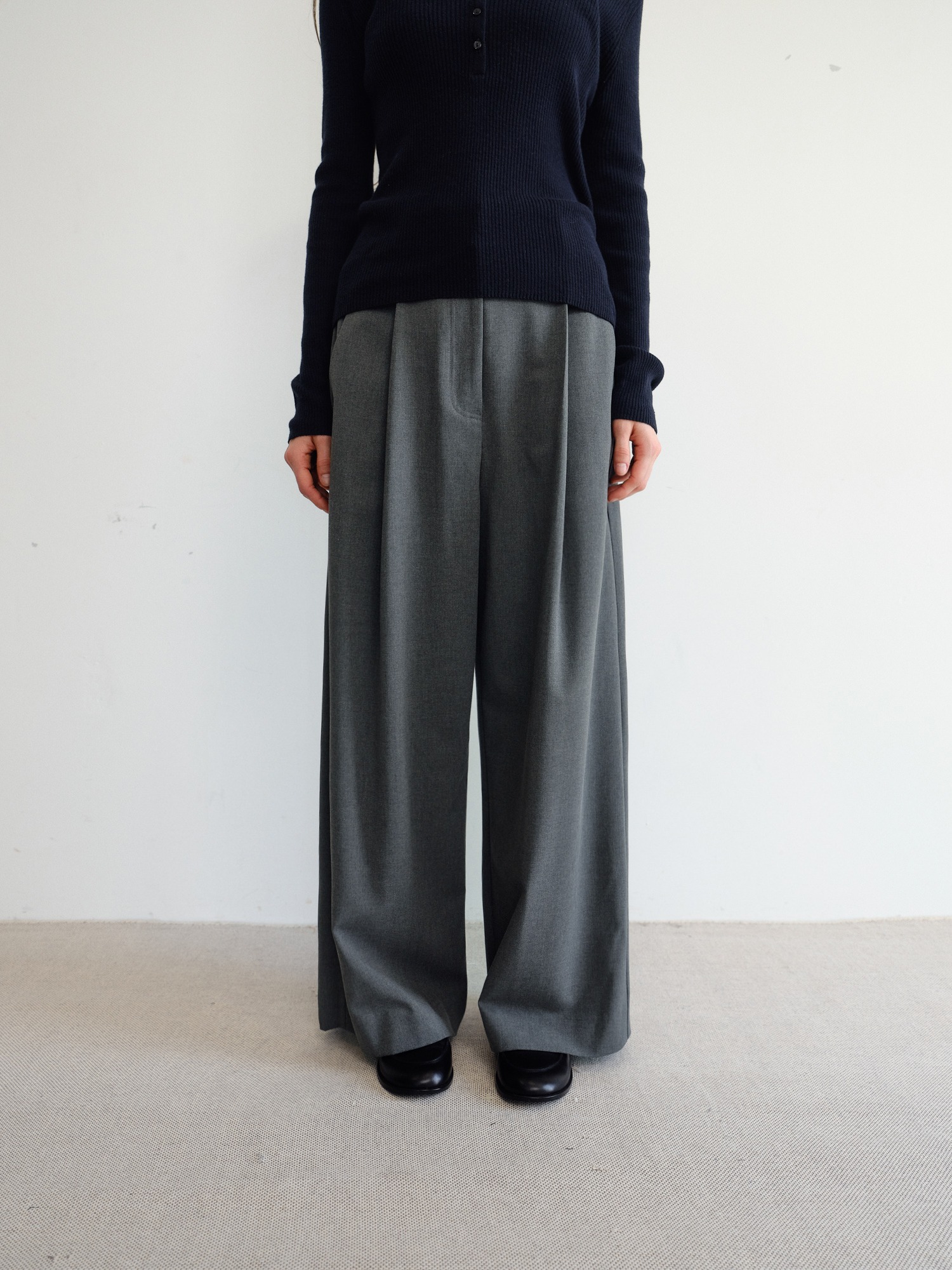 Grove Wool Wide Slacks [Gray]