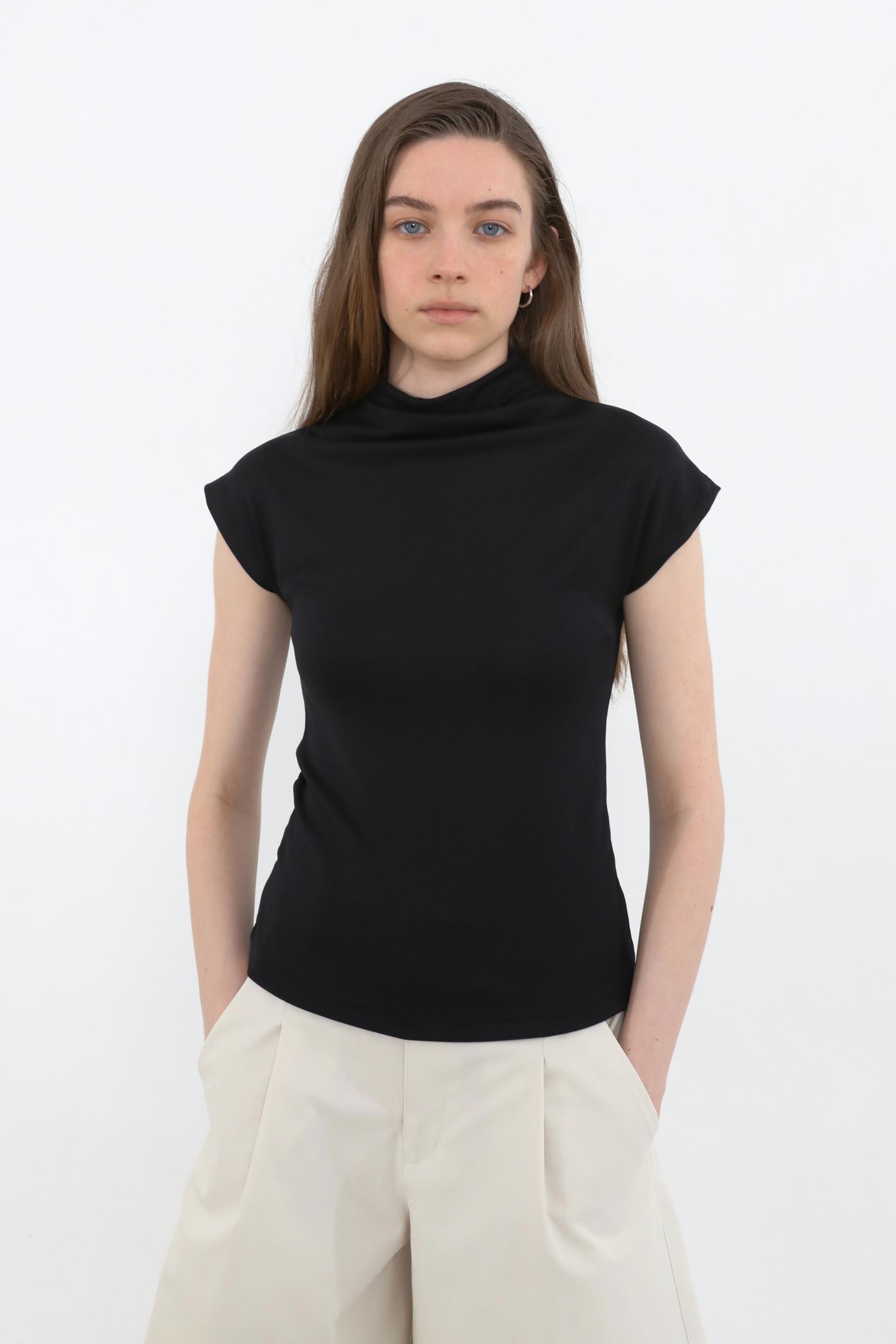 Hane Roll-Neck Sleeveless [Black]