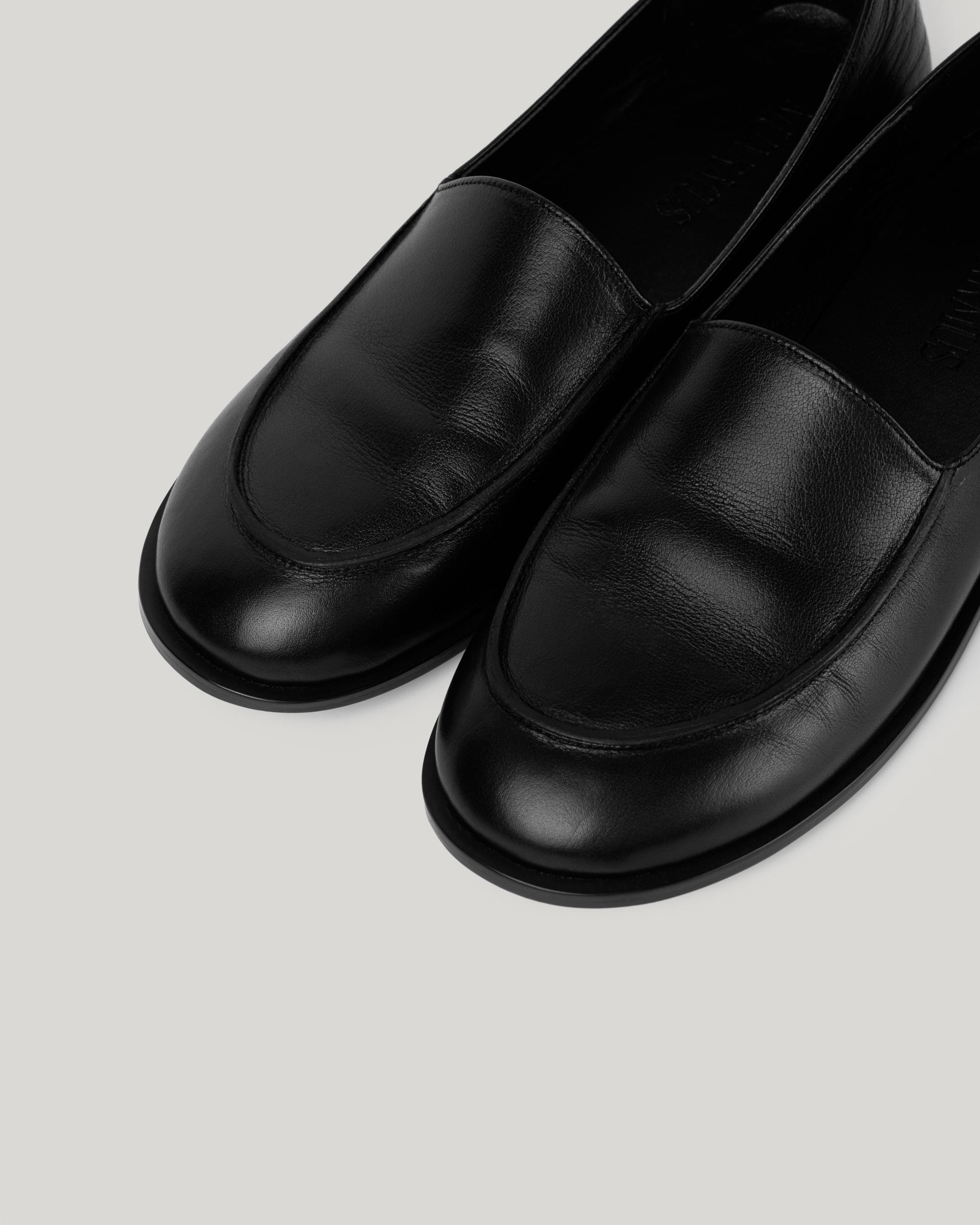 Aven Loafer [Black]